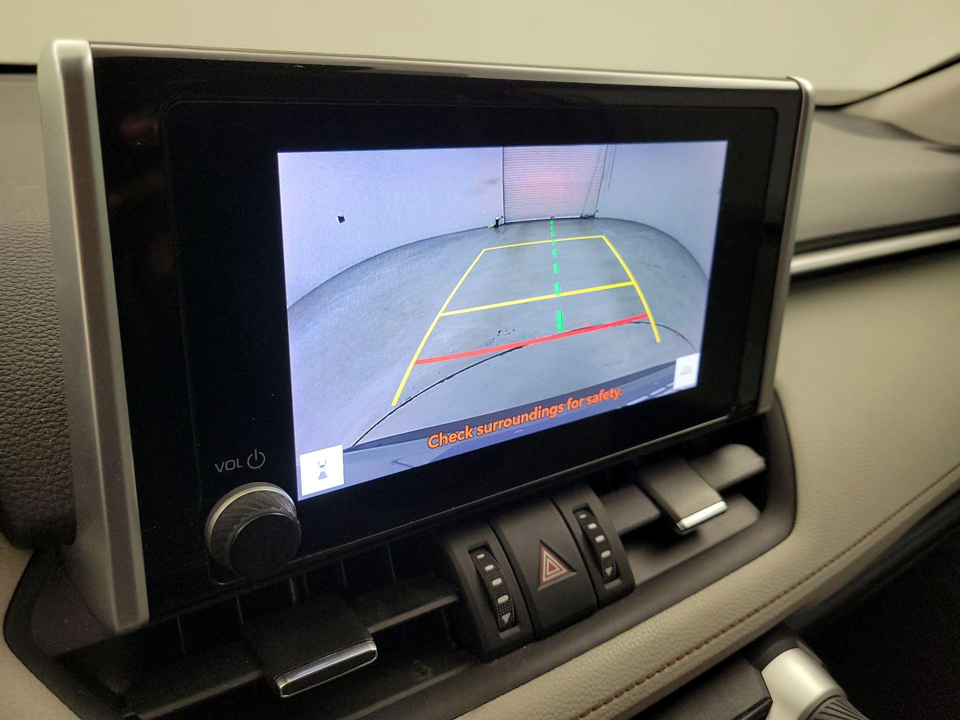 Thumbnail: 2023 Toyota RAV4 - 14