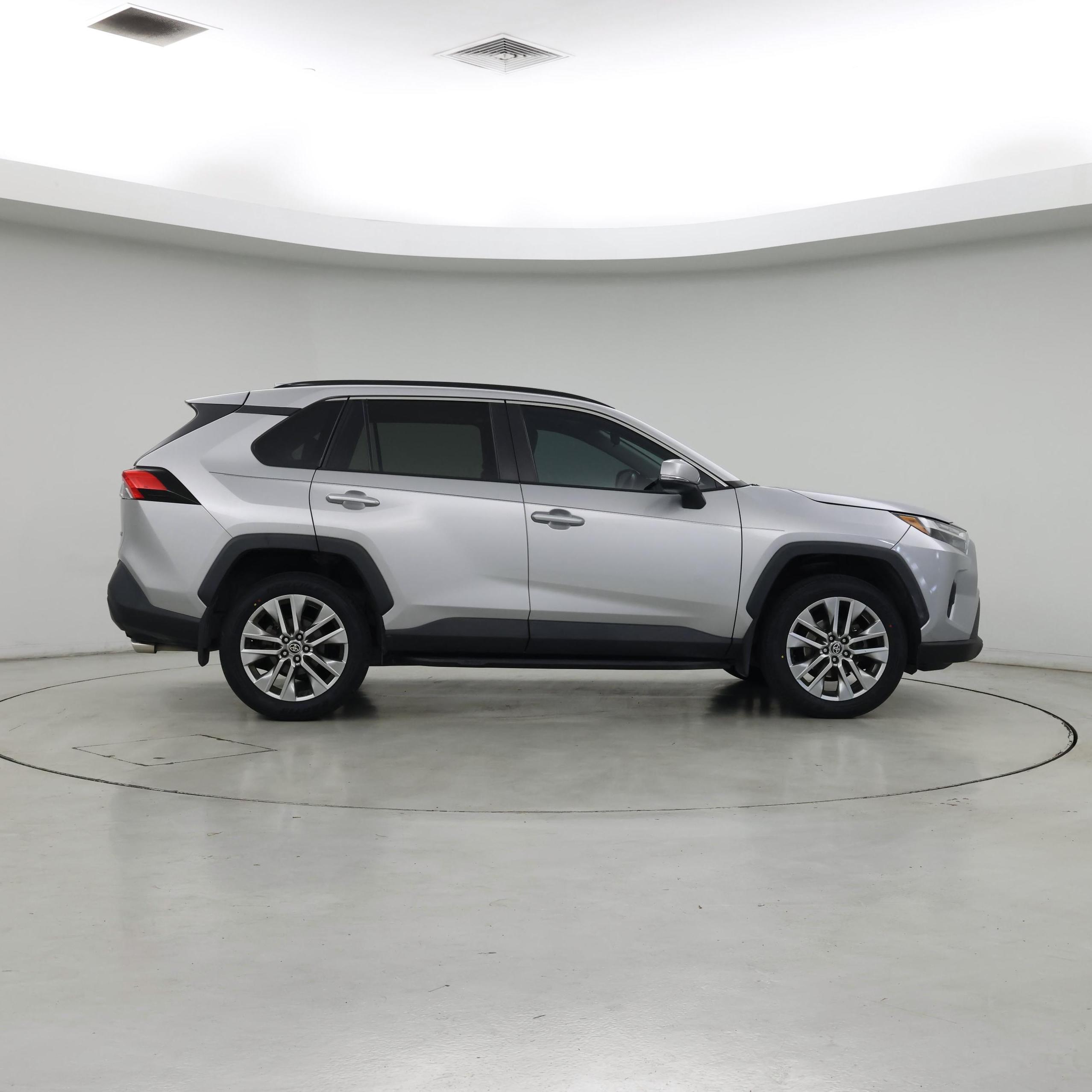 Thumbnail: 2023 Toyota RAV4 - 7