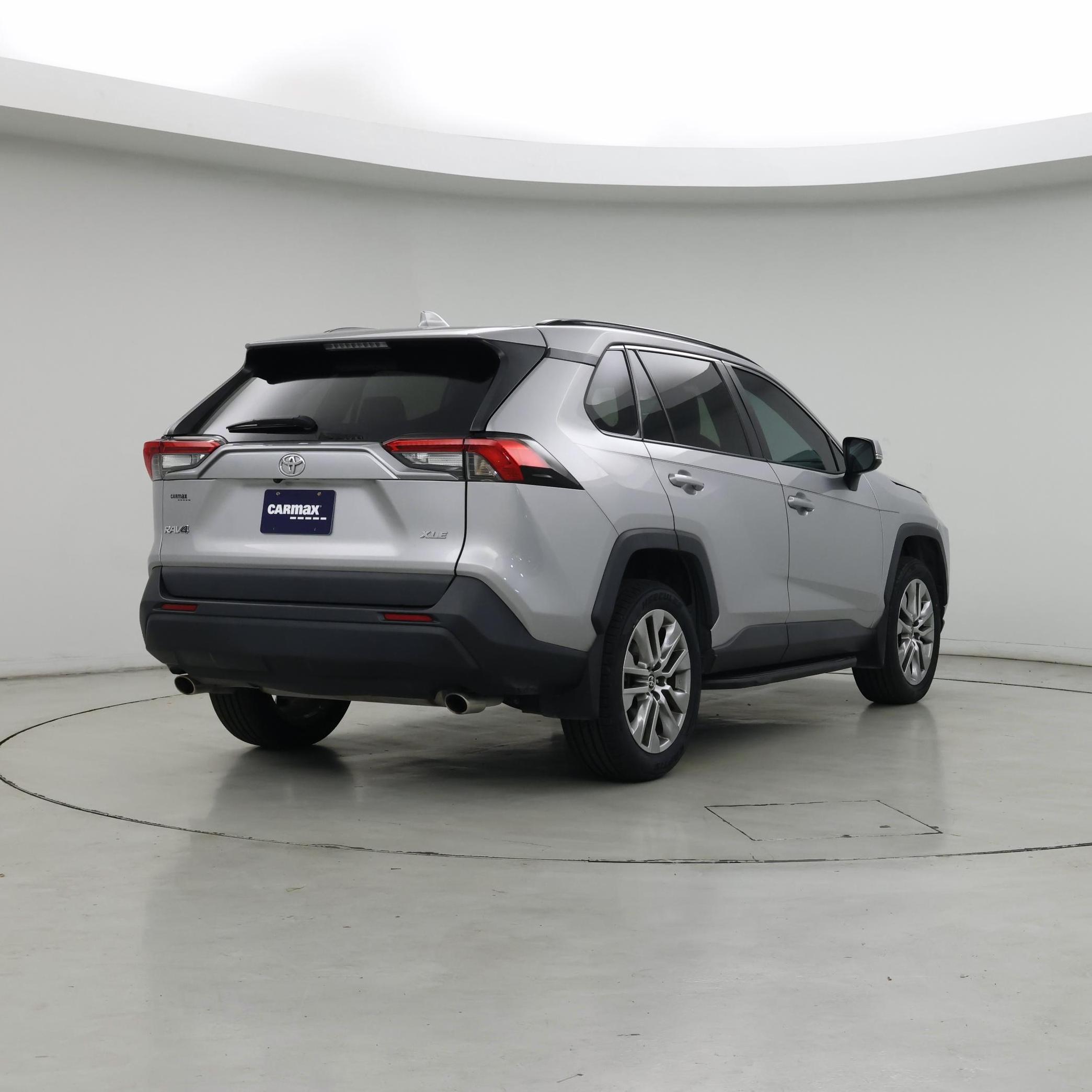Thumbnail: 2023 Toyota RAV4 - 8