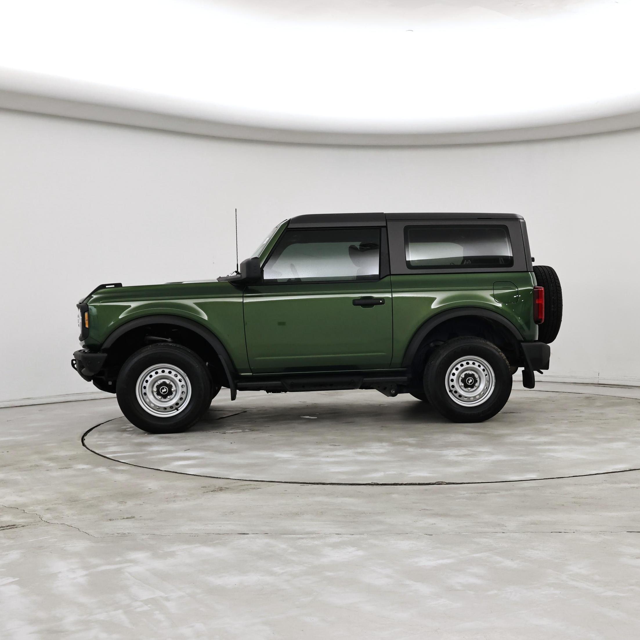 Thumbnail: 2023 Ford Bronco - 3