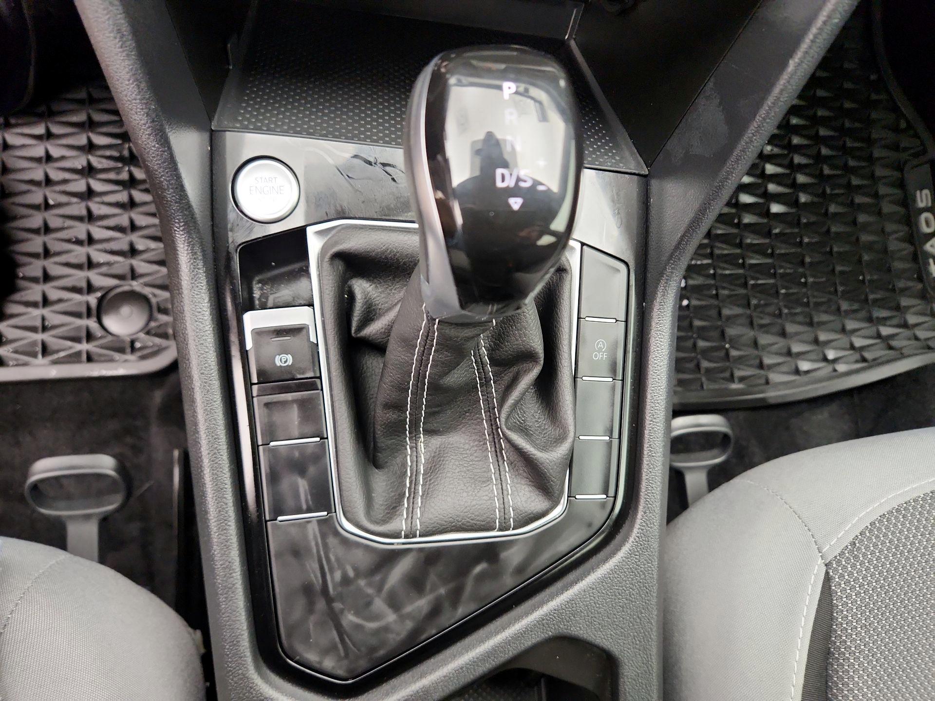 Thumbnail: 2024 Volkswagen Taos - 17