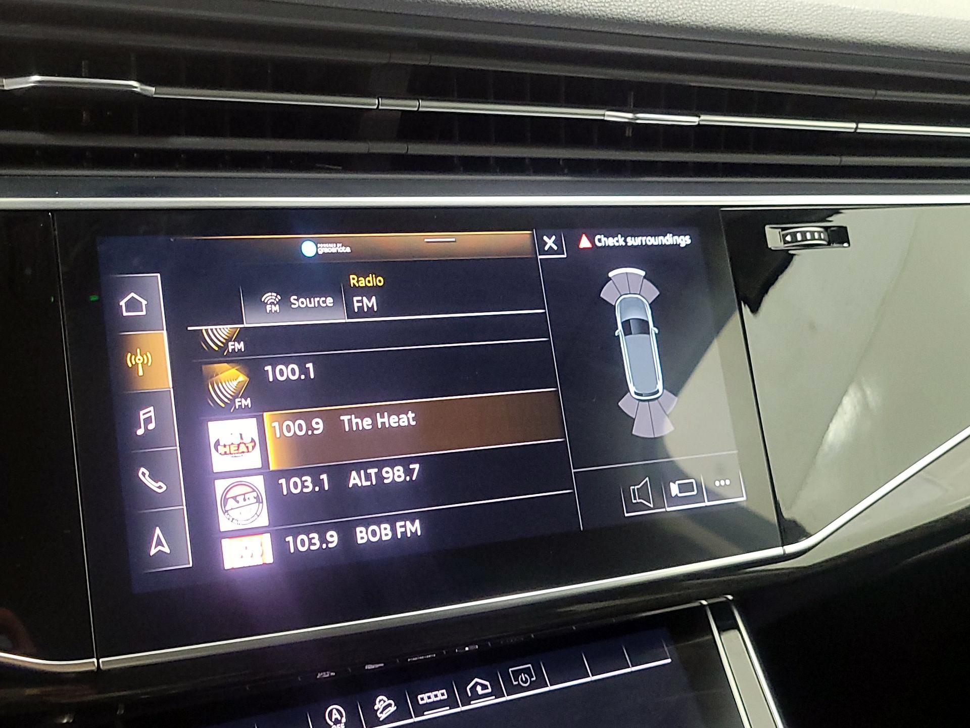 Thumbnail: 2022 Audi Q7 - 16