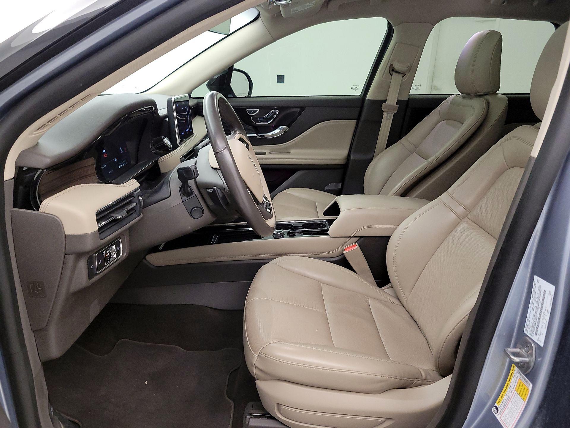 Thumbnail: 2022 Lincoln Corsair - 11