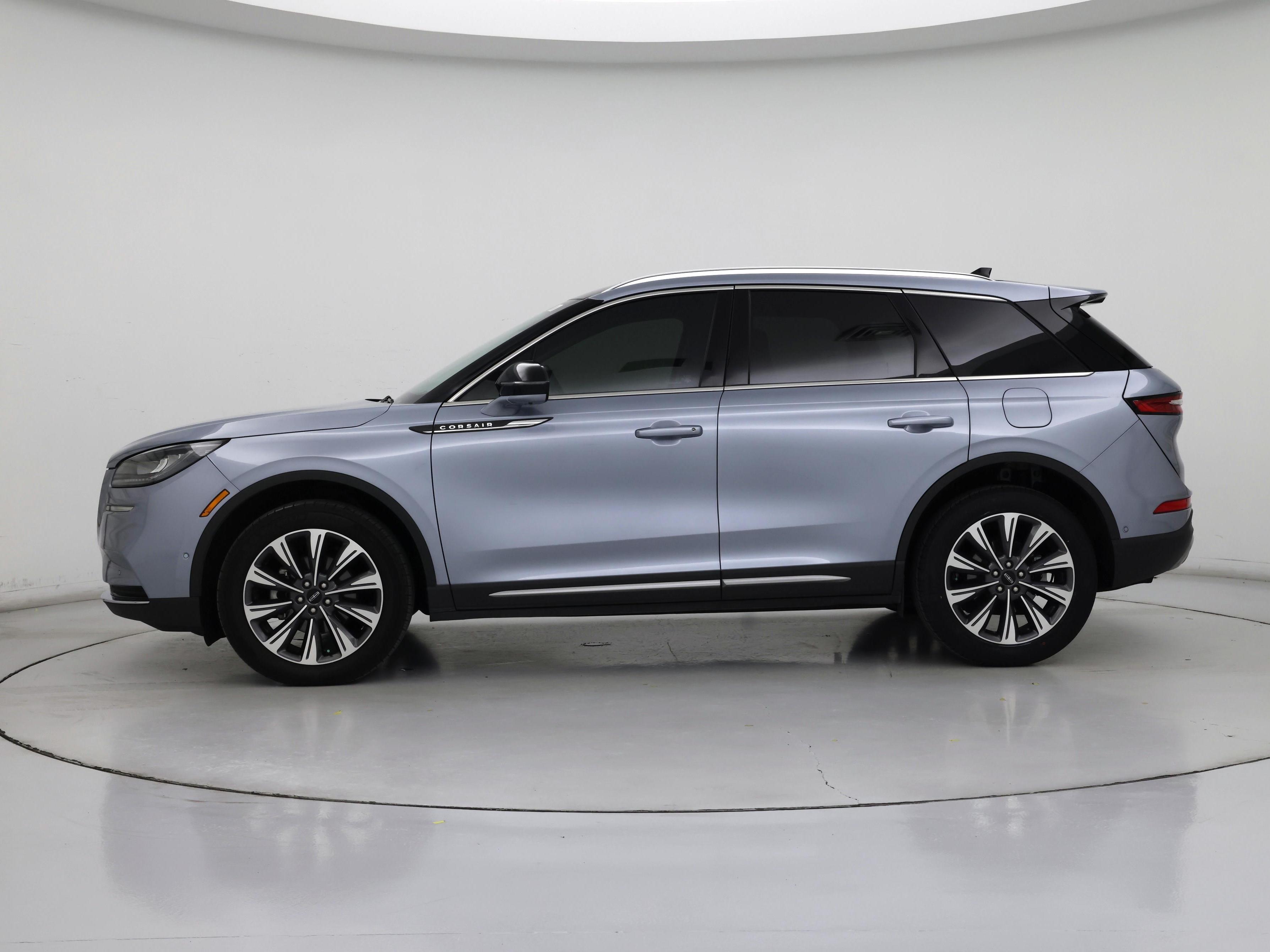 Thumbnail: 2022 Lincoln Corsair - 3