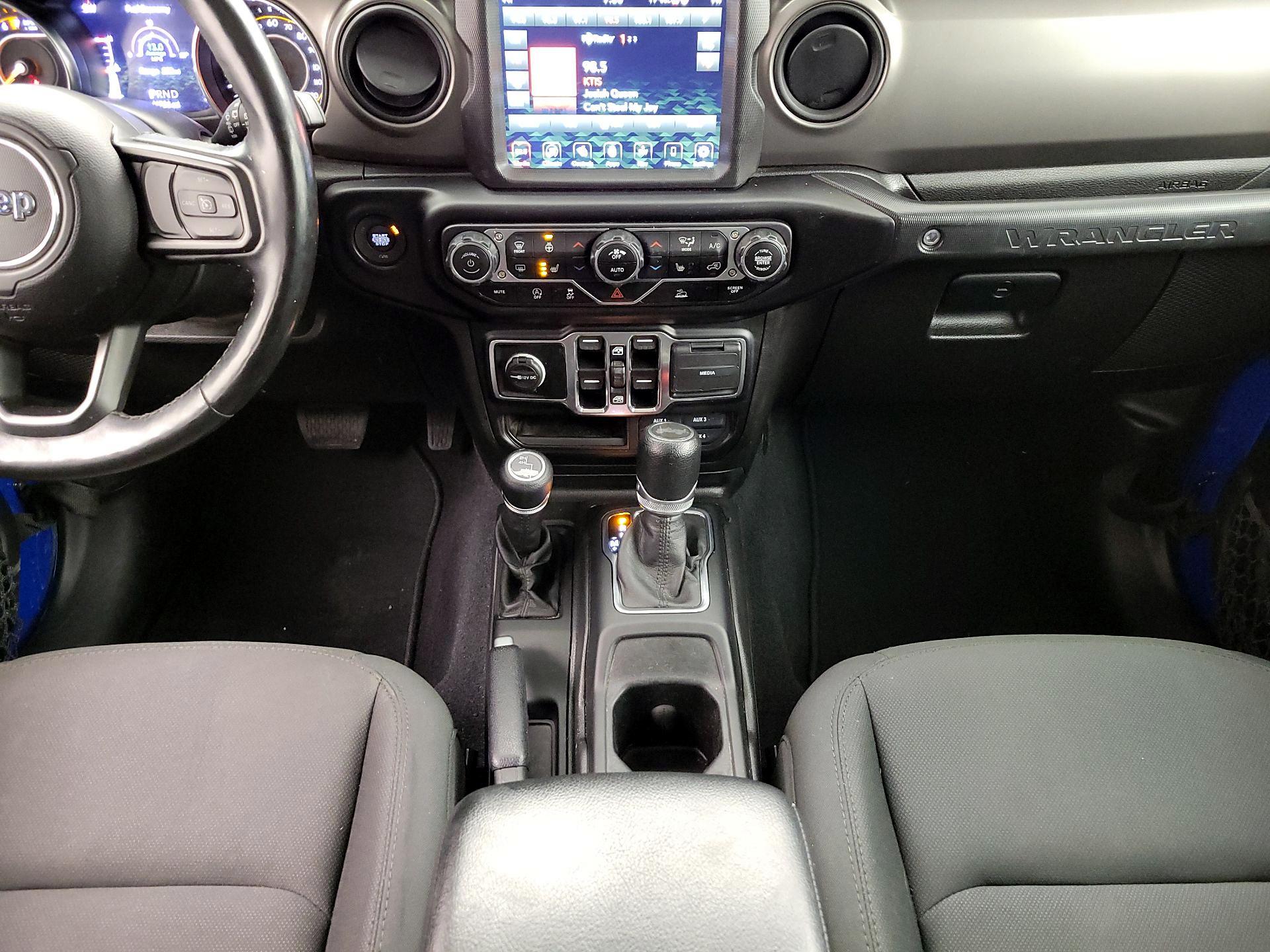 Thumbnail: 2021 Jeep Wrangler - 18