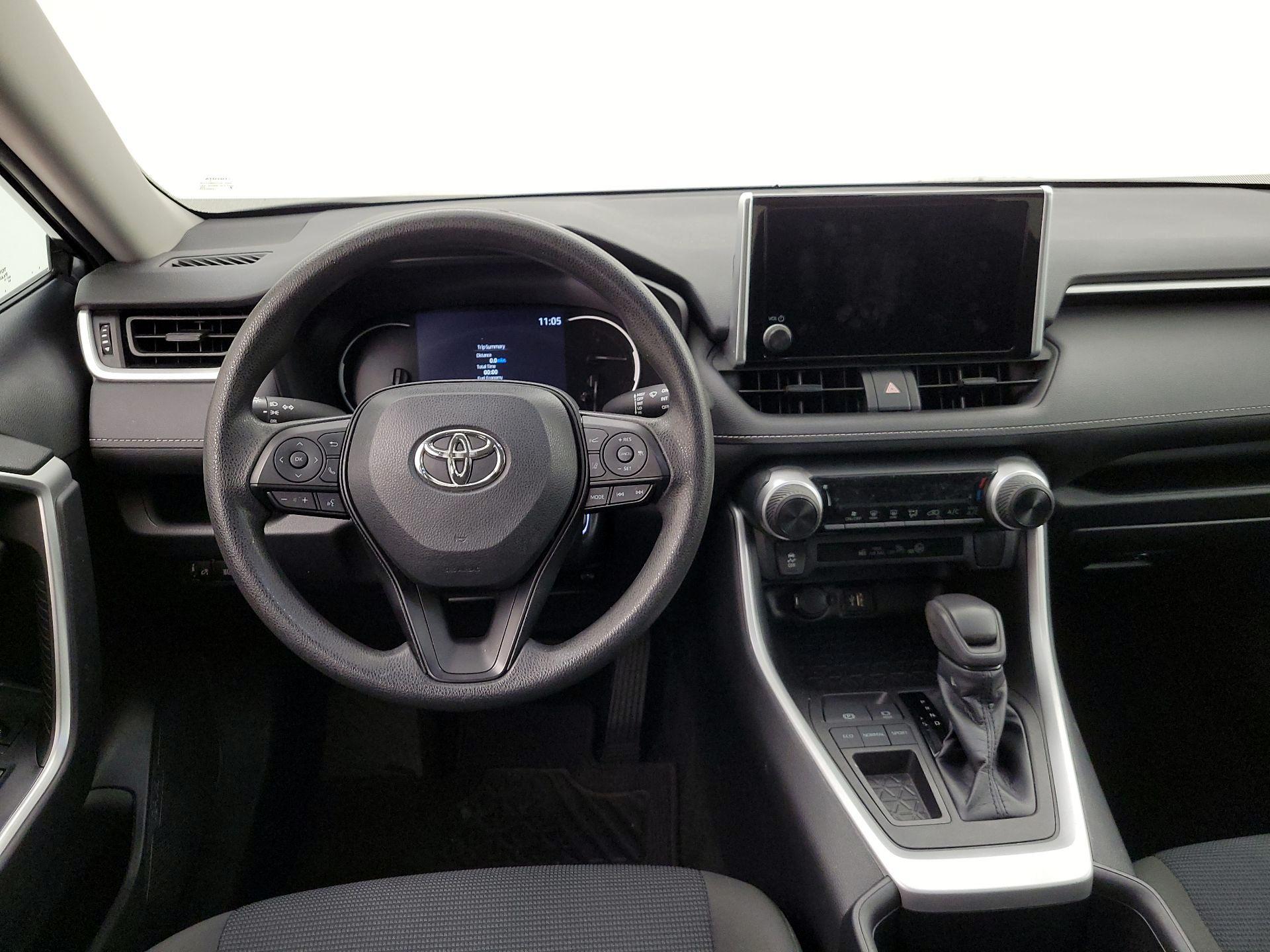 Thumbnail: 2023 Toyota RAV4 - 10