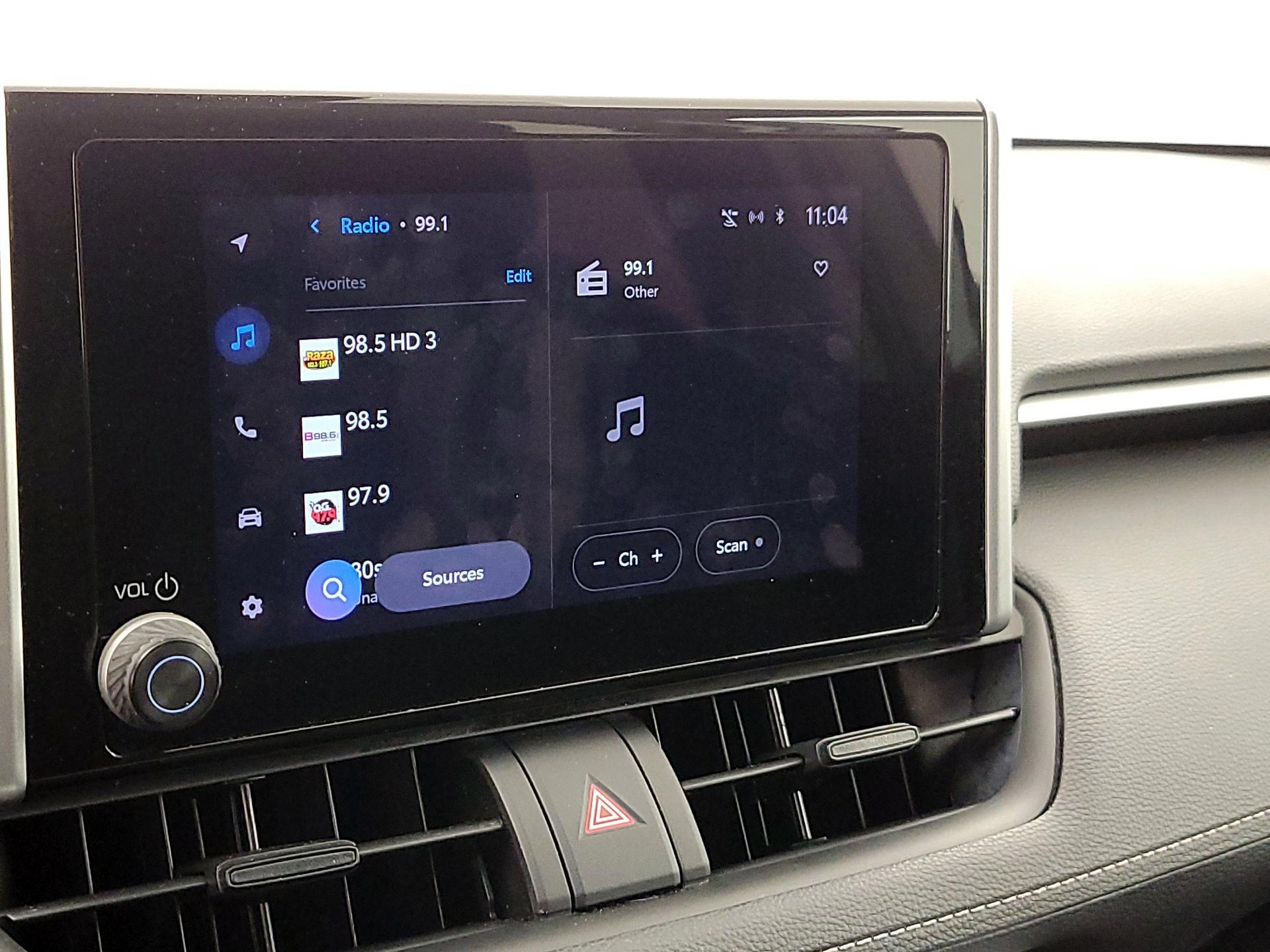 Thumbnail: 2023 Toyota RAV4 - 15