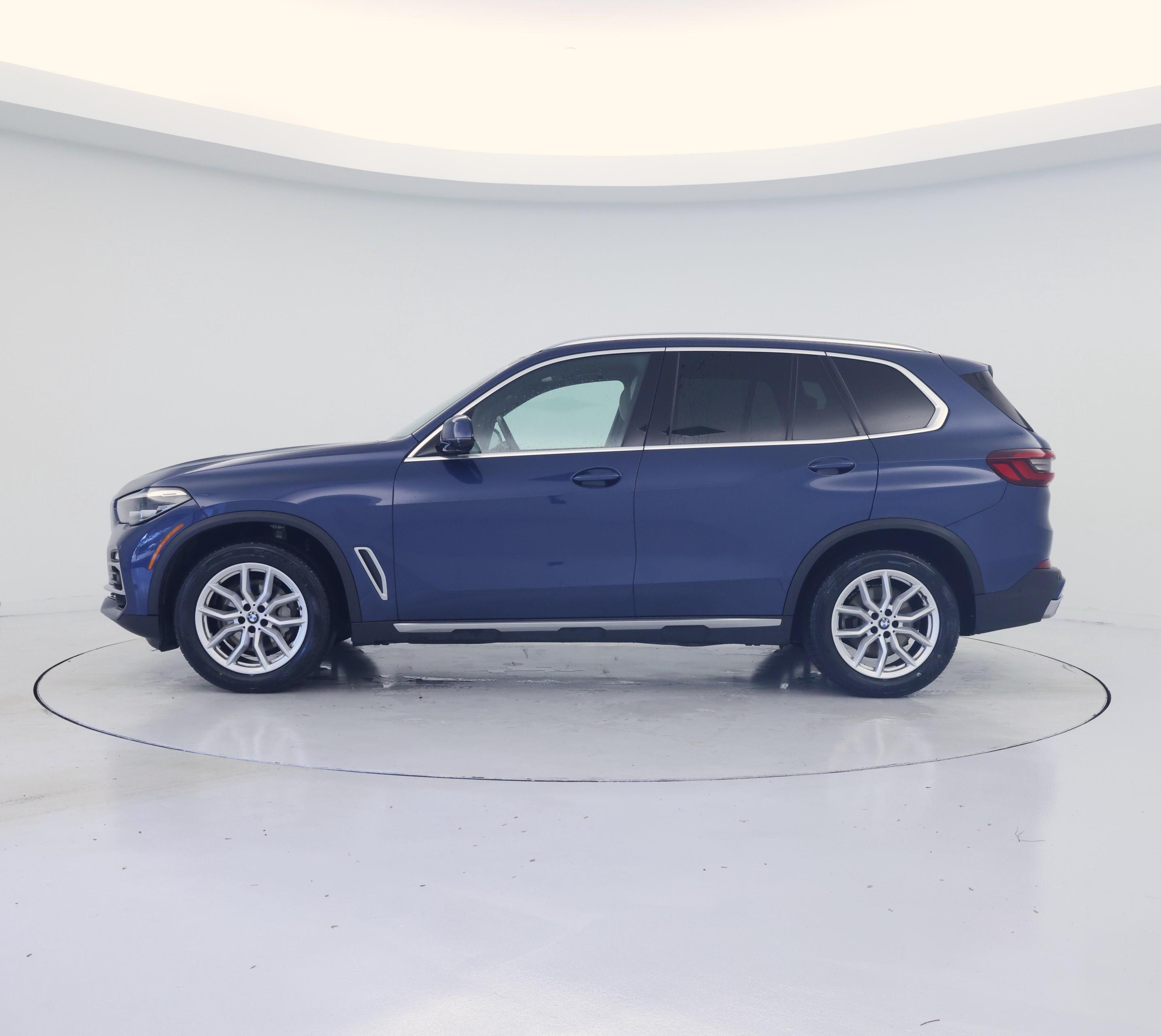Thumbnail: 2021 BMW X5 - 3