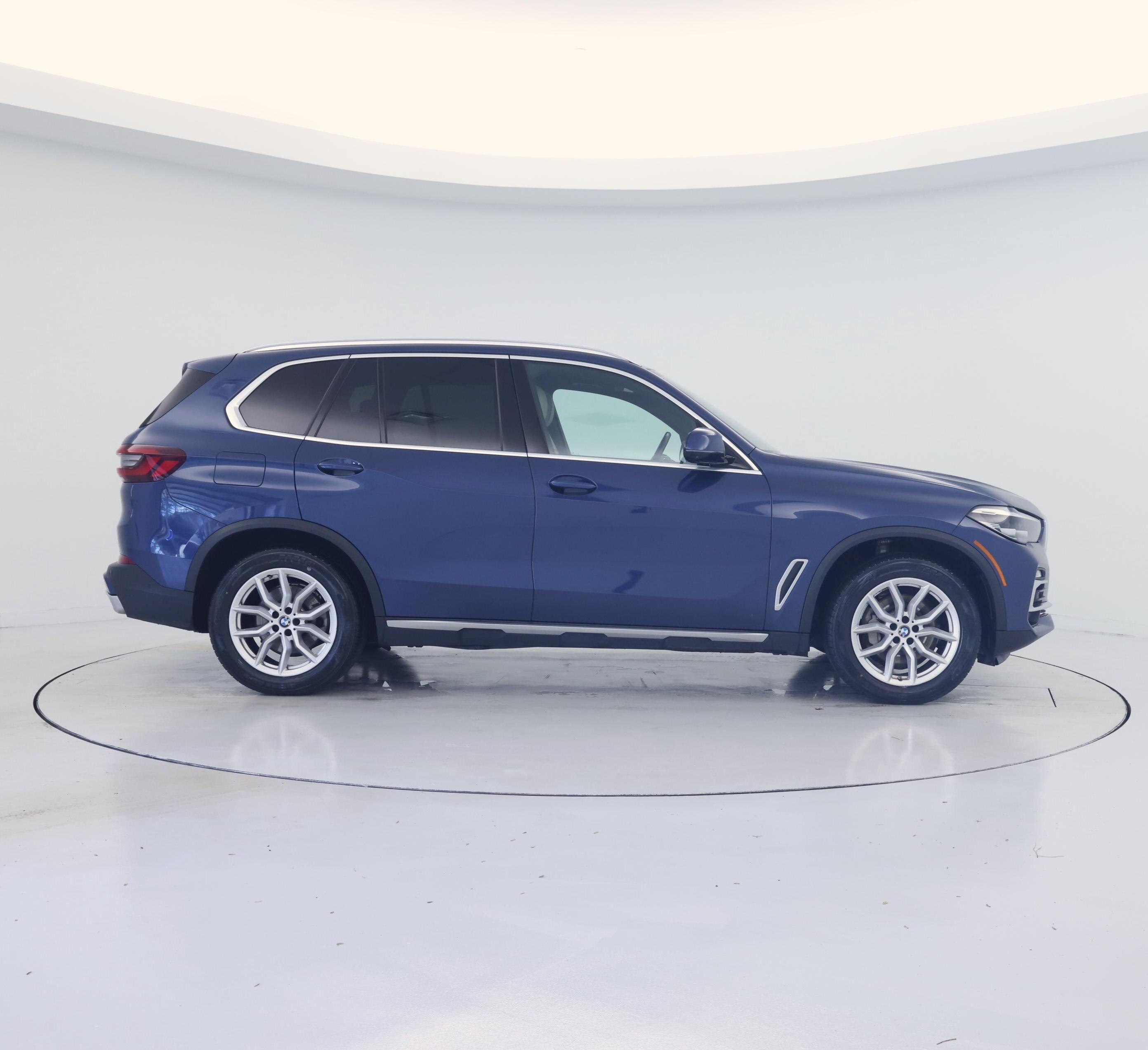 Thumbnail: 2021 BMW X5 - 7