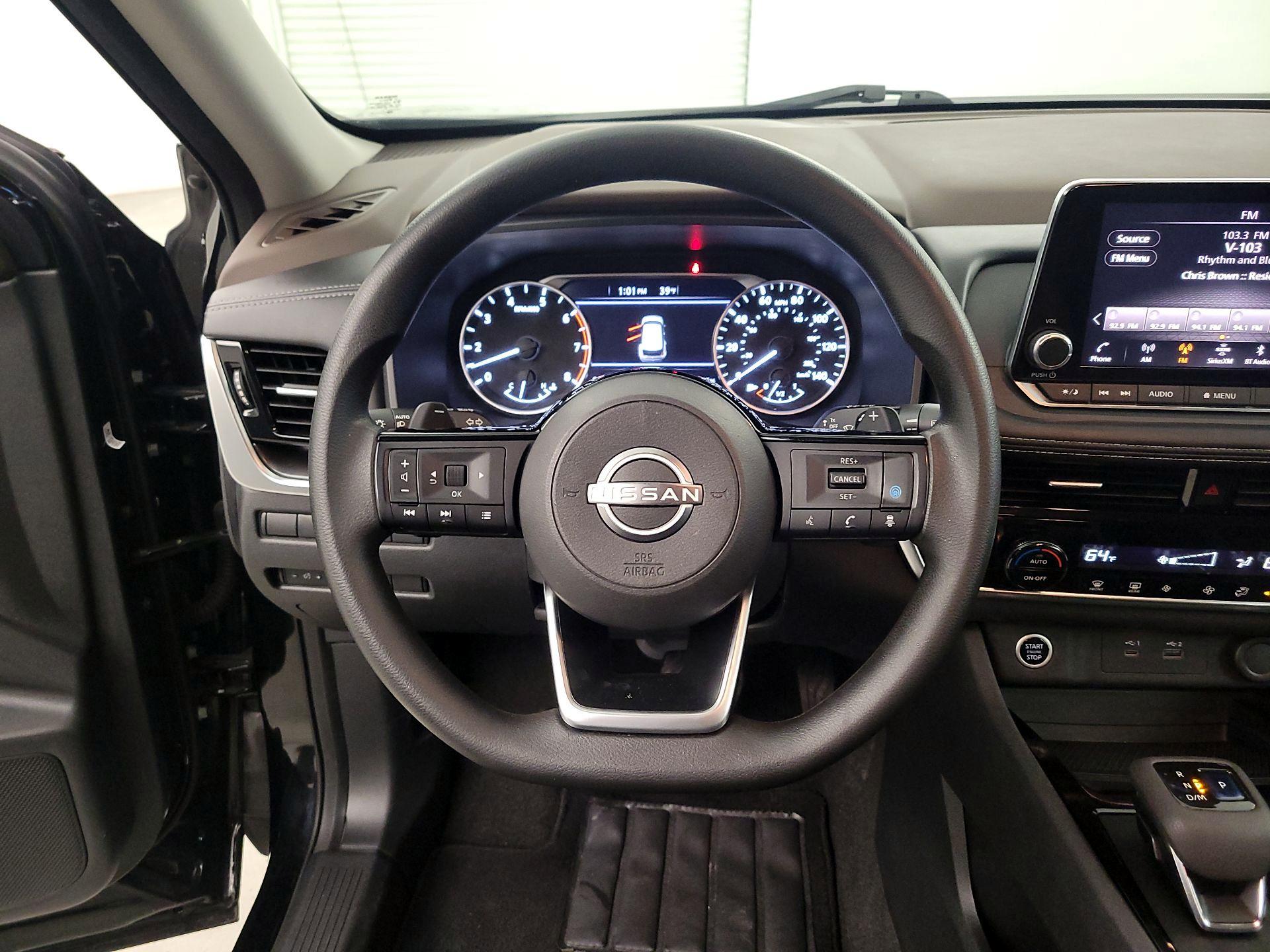 Thumbnail: 2022 Nissan Rogue - 10