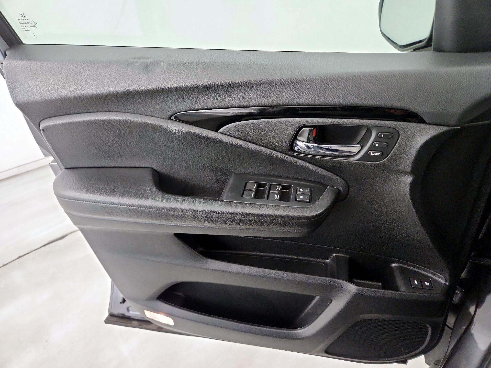 Thumbnail: 2021 Honda Passport - 12