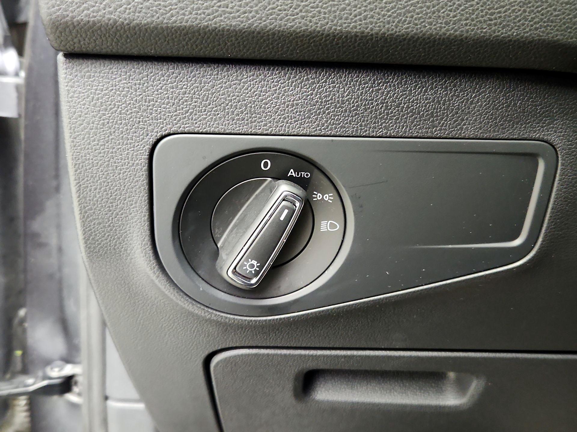 Thumbnail: 2022 Volkswagen Tiguan - 13