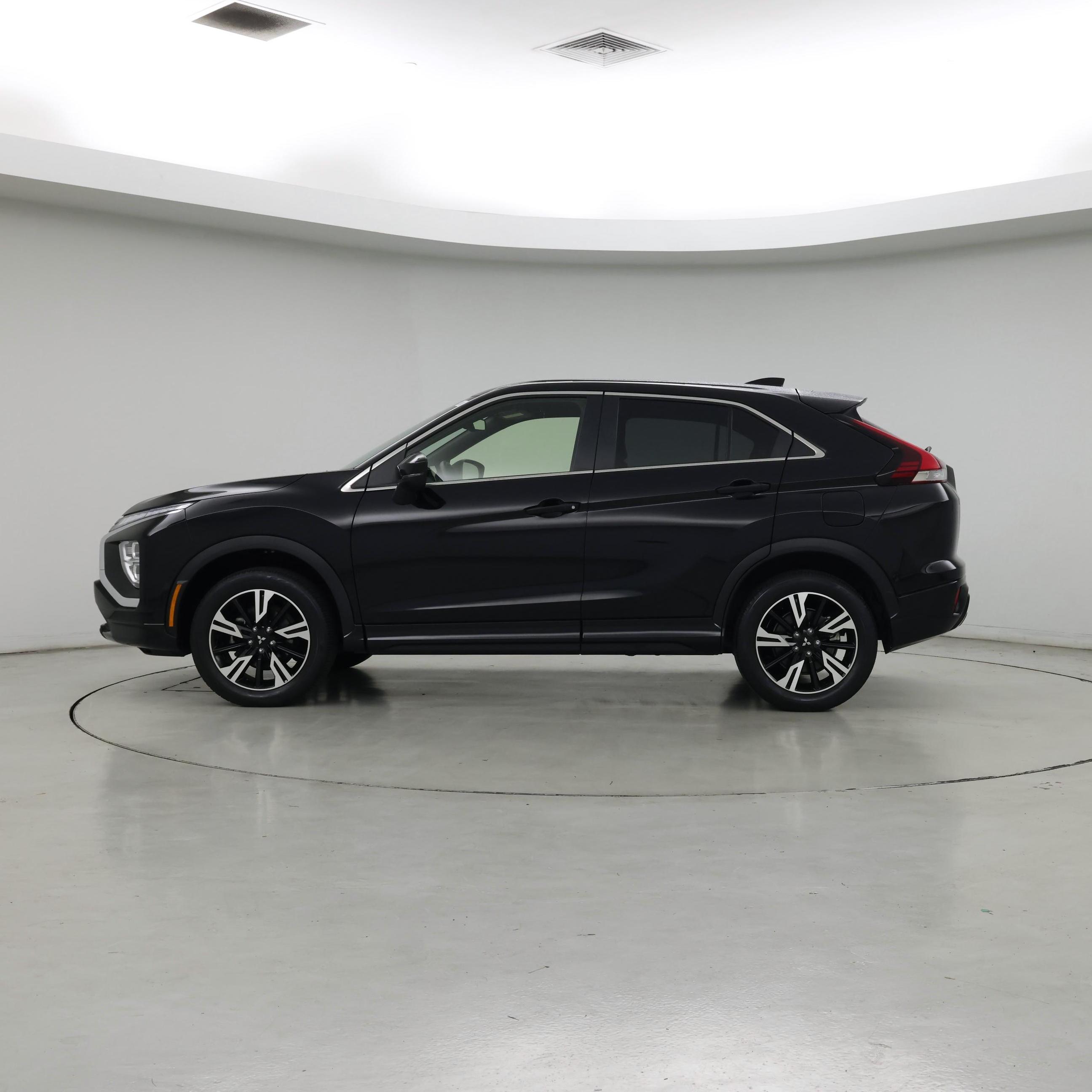 Thumbnail: 2024 Mitsubishi Eclipse Cross - 3