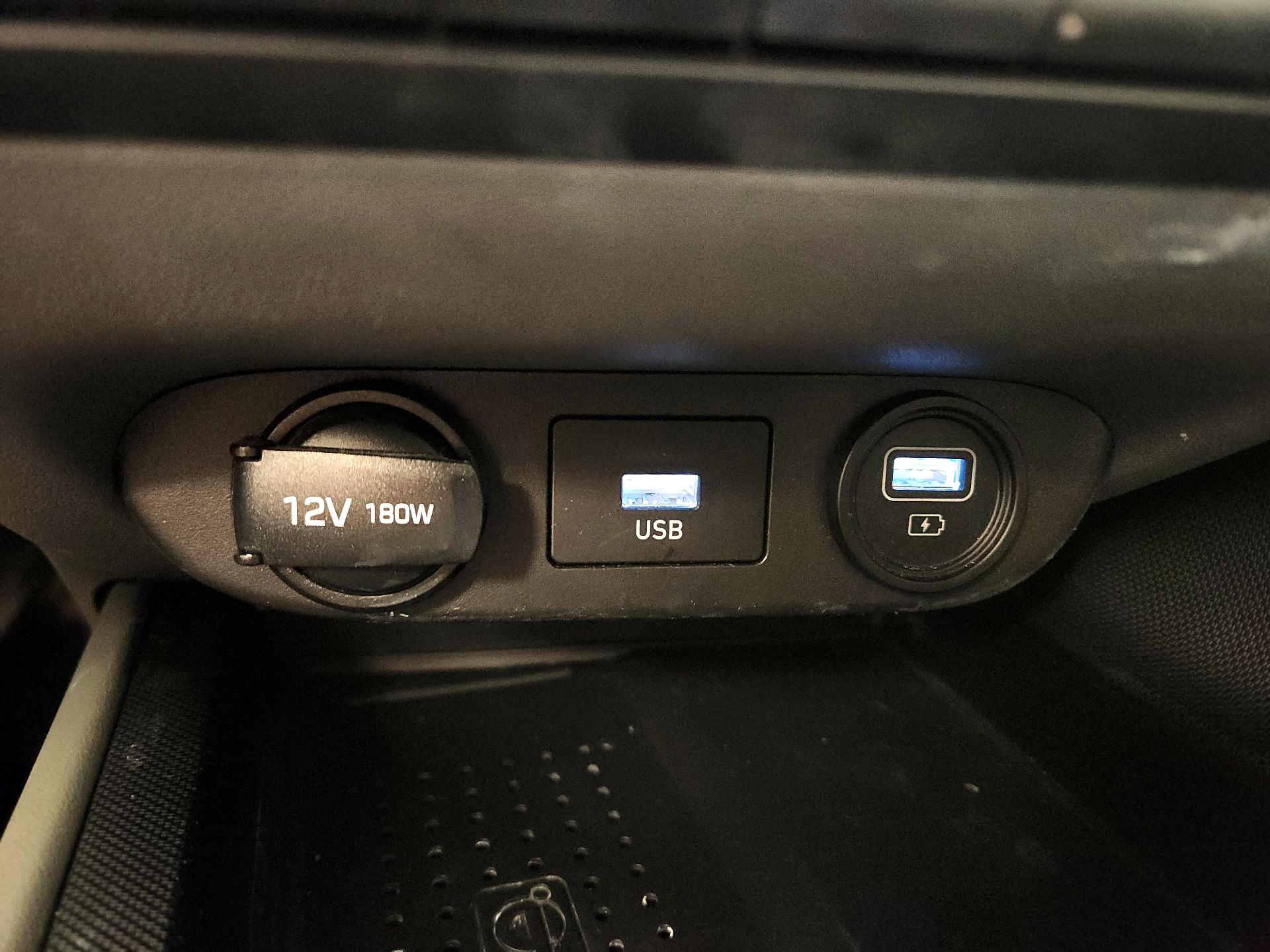 Thumbnail: 2023 Hyundai Elantra - 19