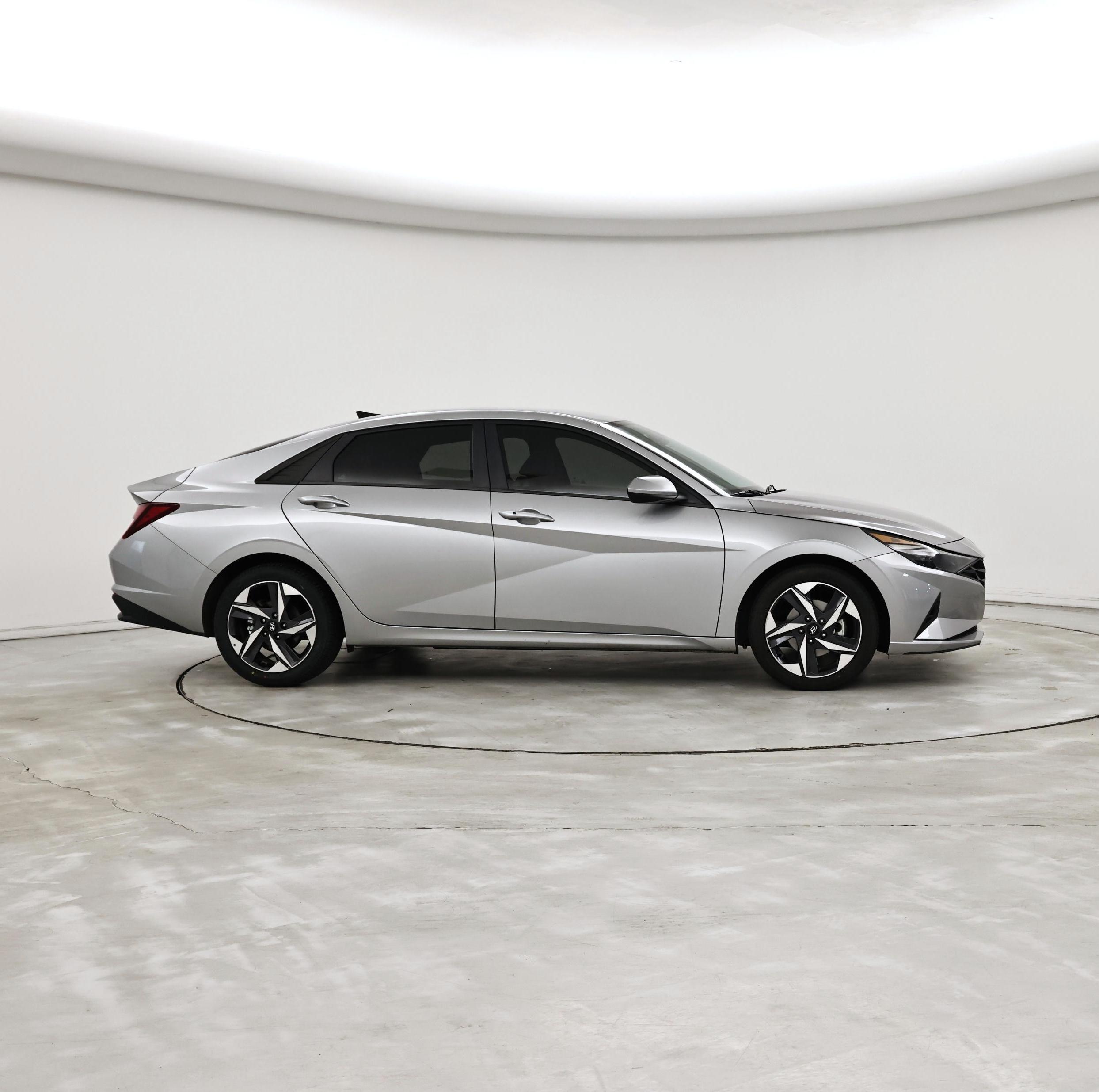 Thumbnail: 2023 Hyundai Elantra - 7