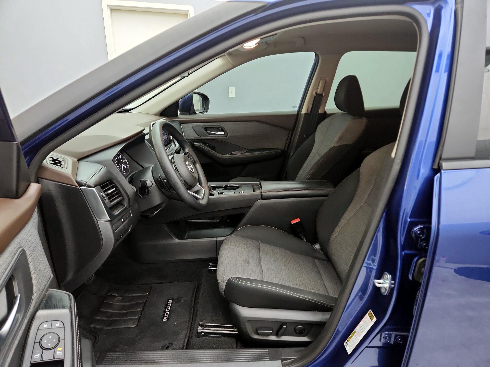 Thumbnail: 2023 Nissan Rogue - 11