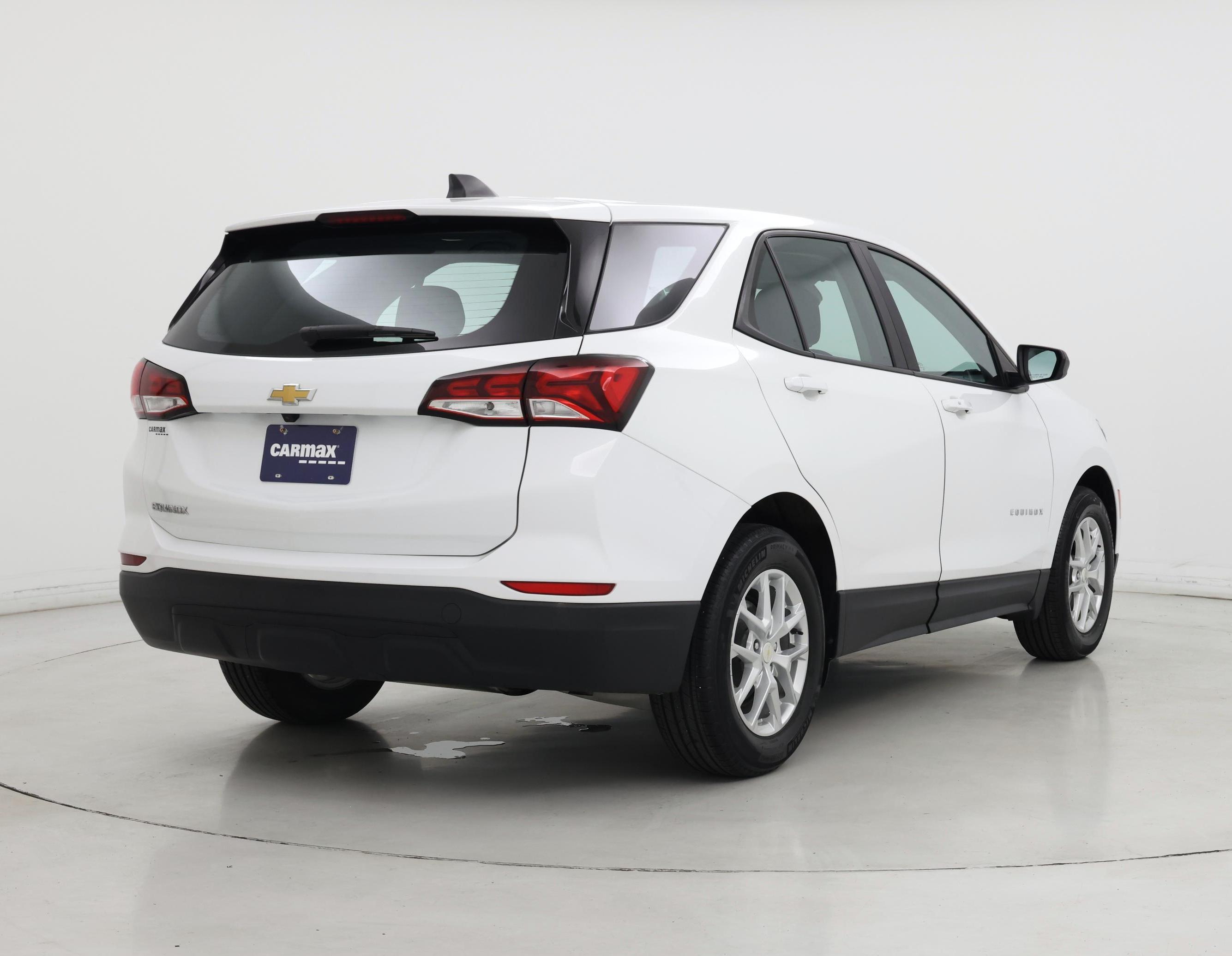 Thumbnail: 2022 Chevrolet Equinox - 8