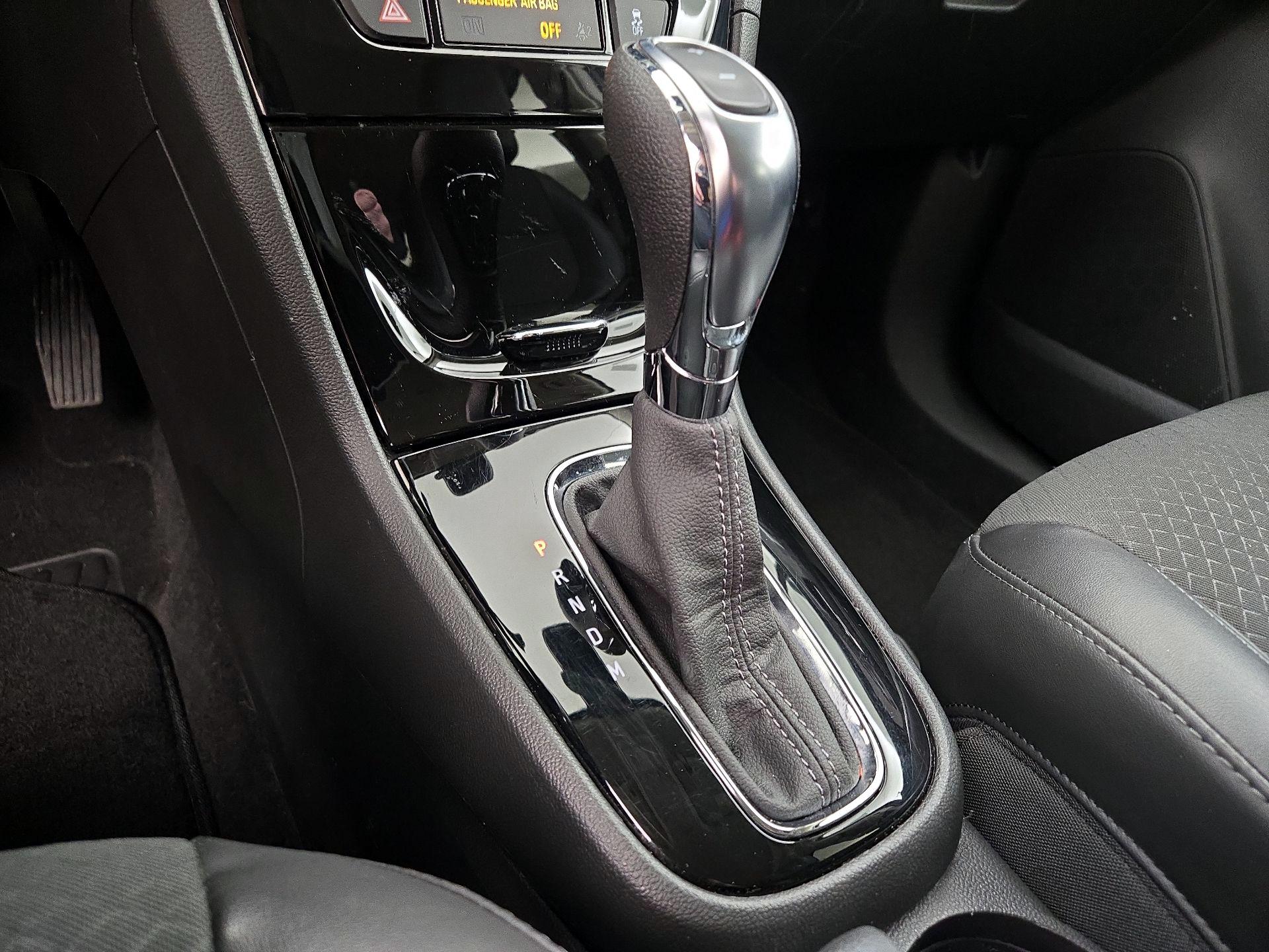 Thumbnail: 2022 Buick Encore - 17