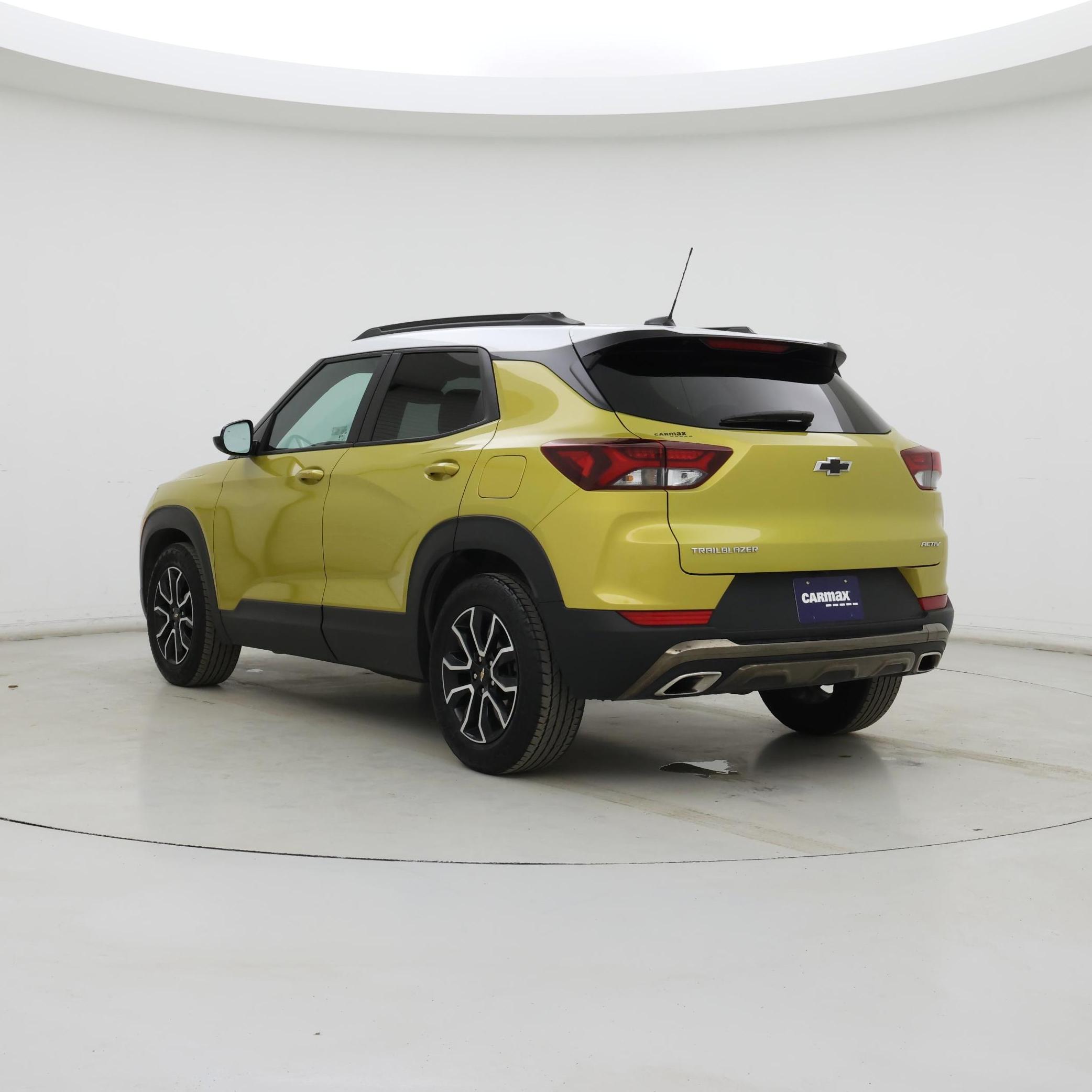 Thumbnail: 2023 Chevrolet TrailBlazer - 2