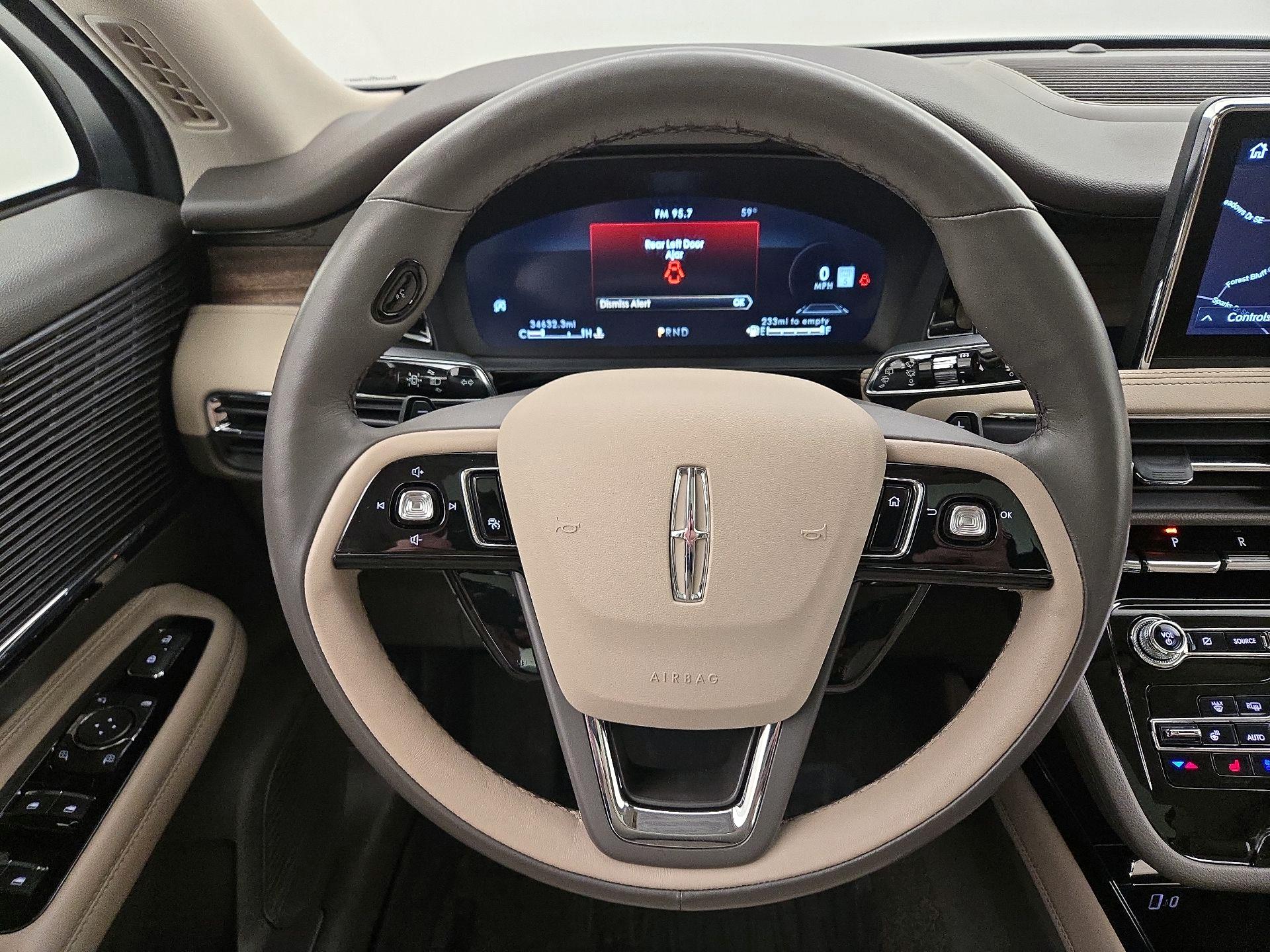 Thumbnail: 2022 Lincoln Corsair - 10