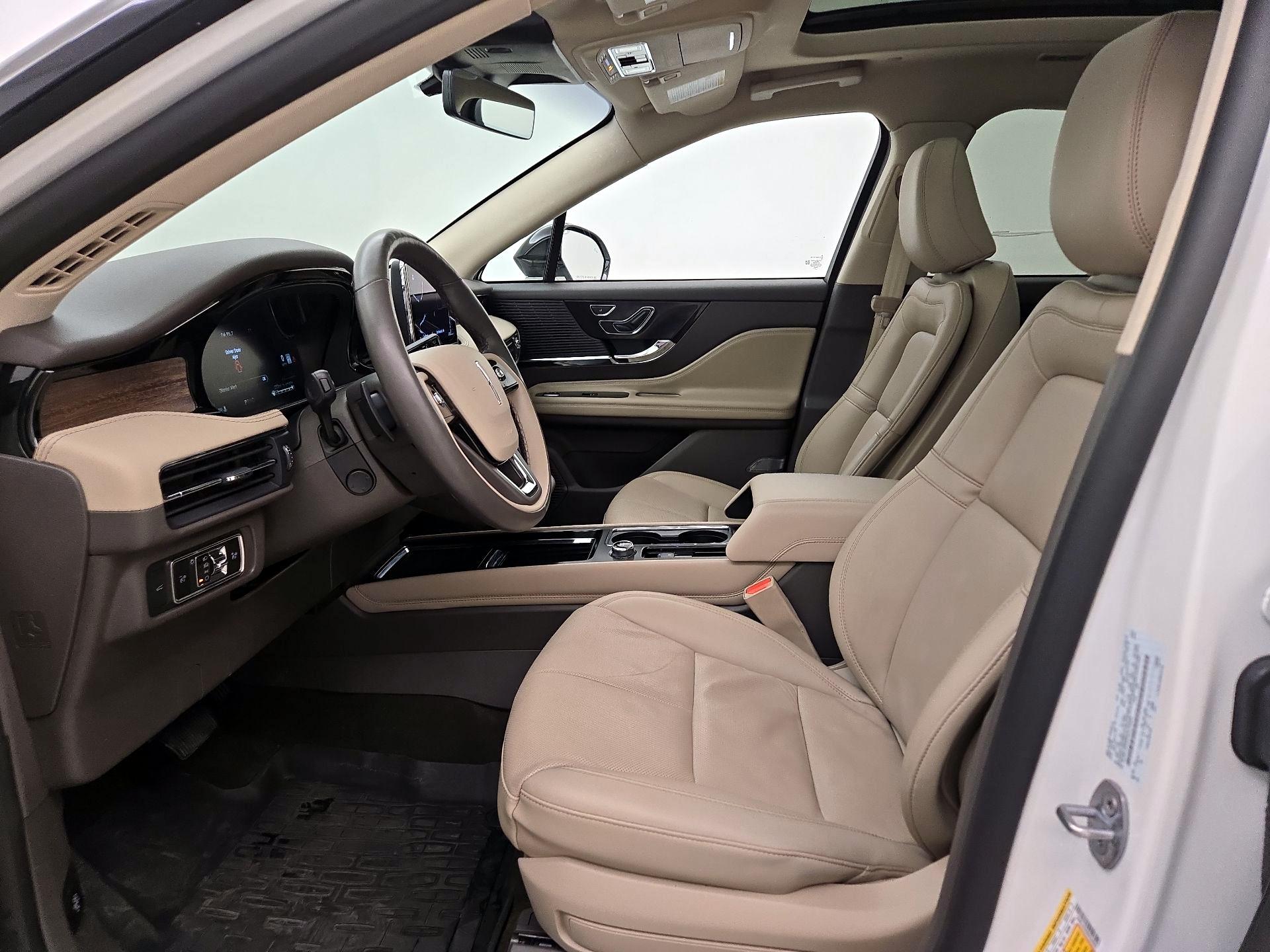 Thumbnail: 2022 Lincoln Corsair - 11