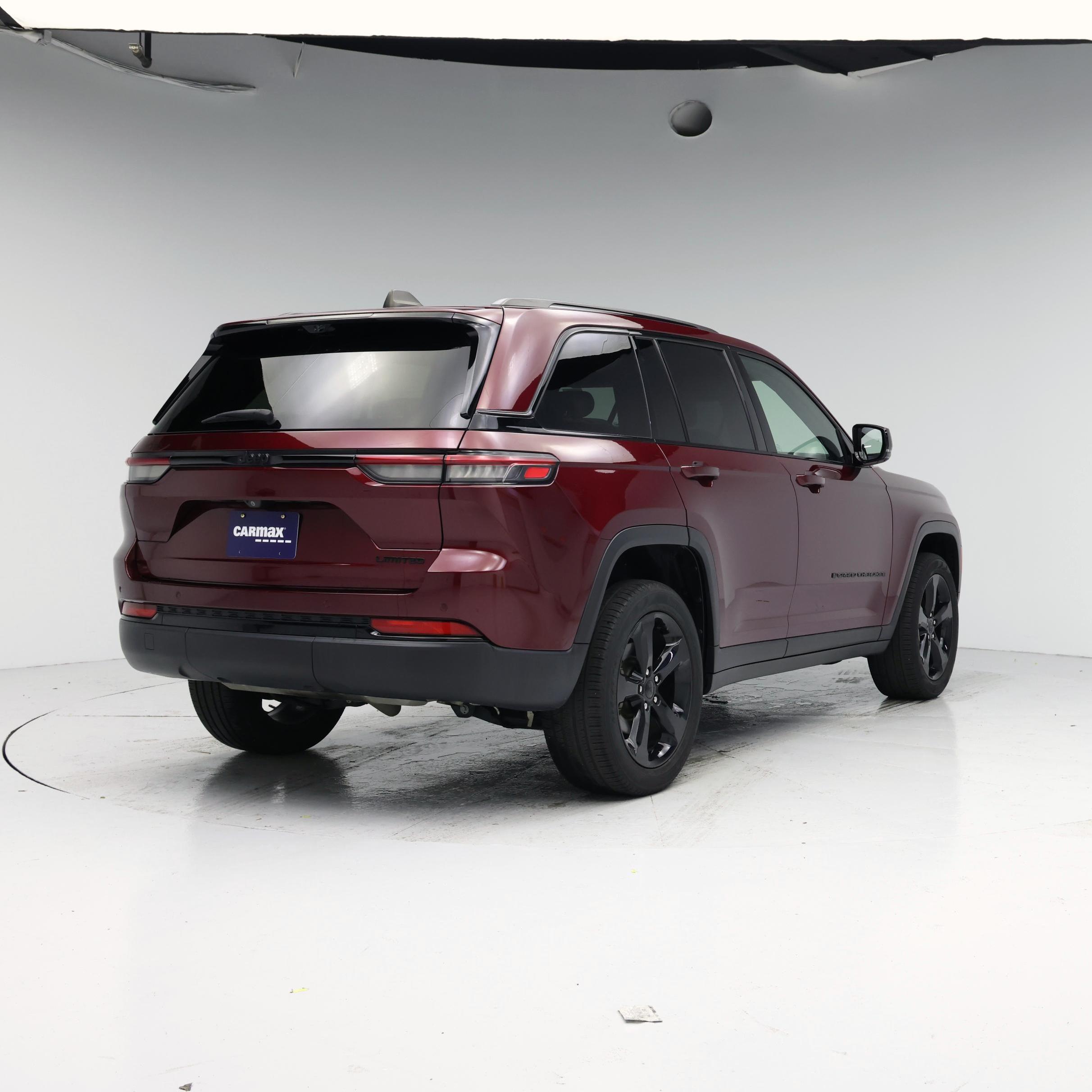 Thumbnail: 2023 Jeep Grand Cherokee - 8