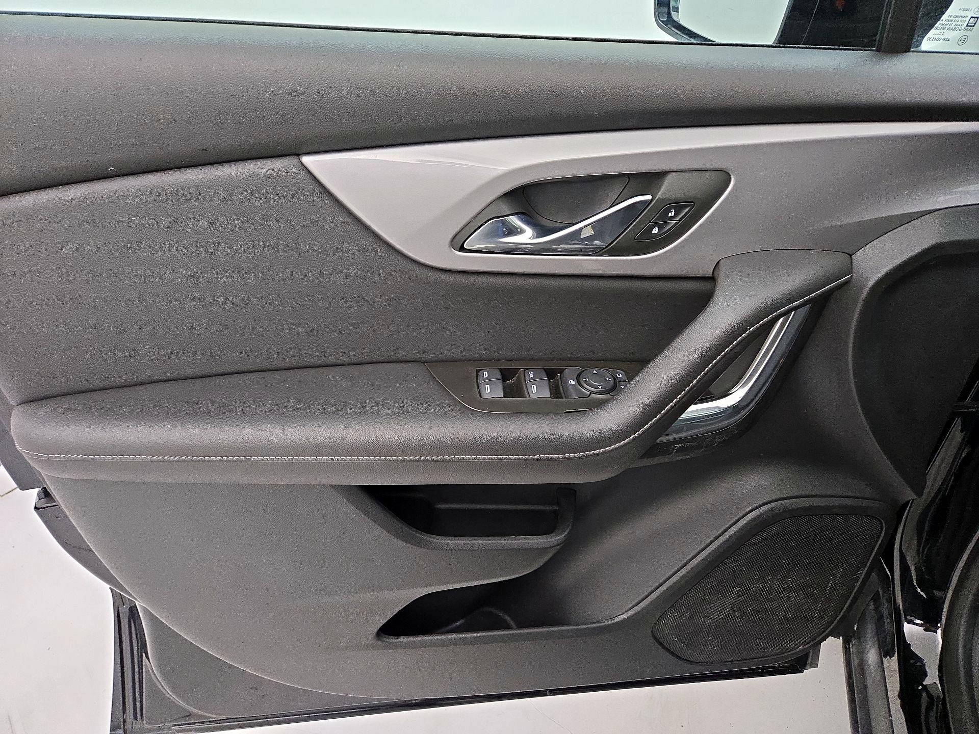 Thumbnail: 2023 Chevrolet Blazer - 12