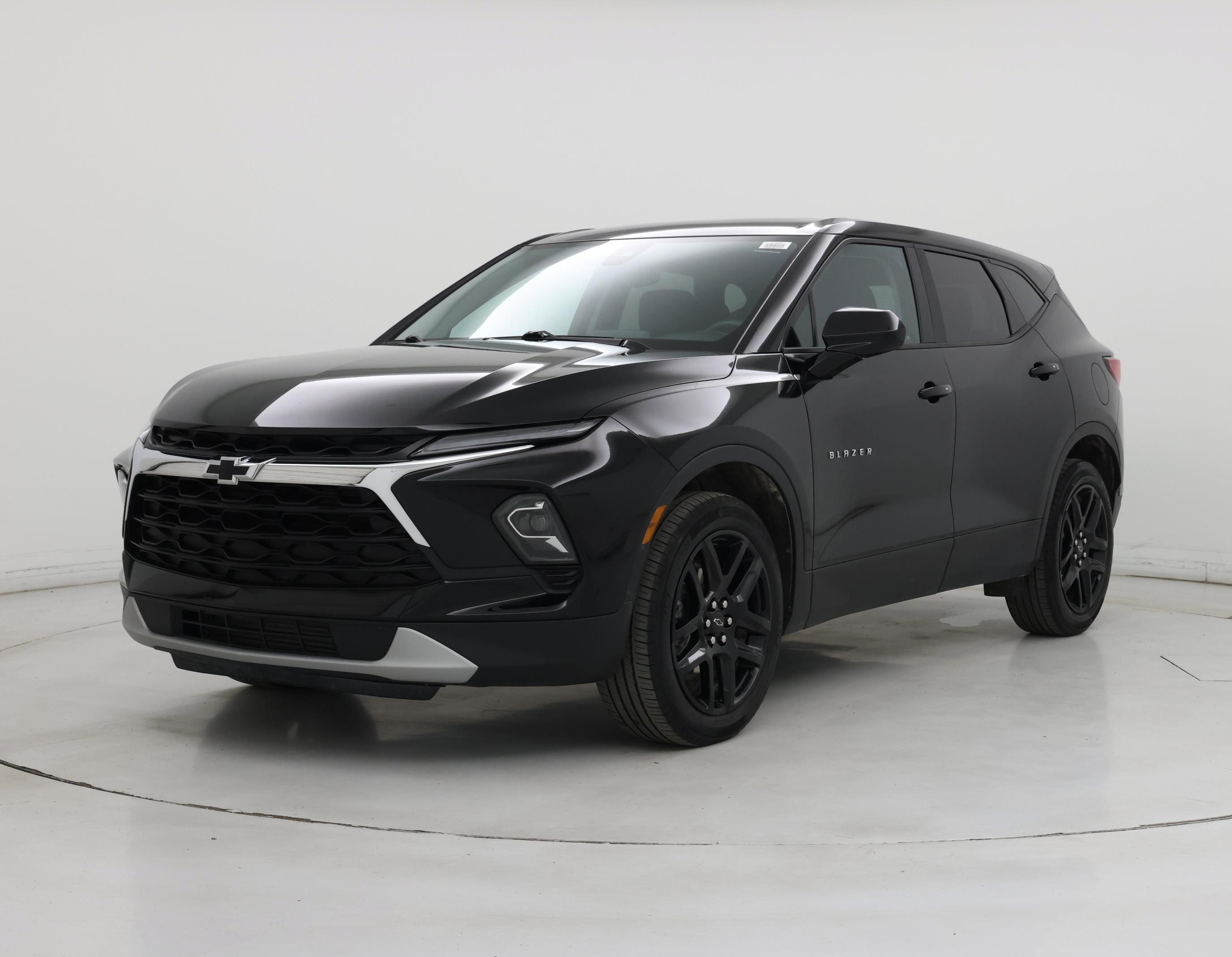 Thumbnail: 2023 Chevrolet Blazer - 4