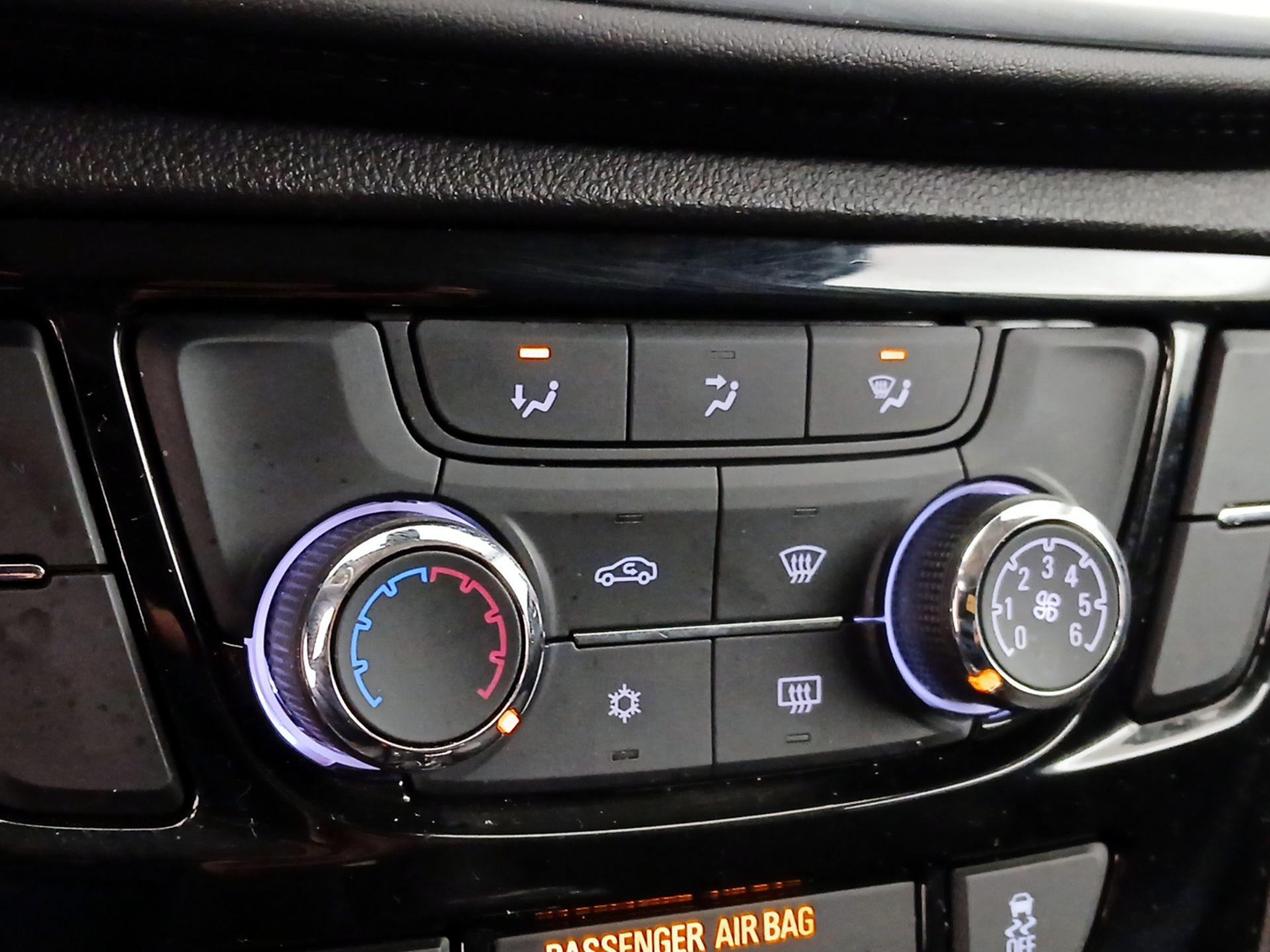 Thumbnail: 2022 Buick Encore - 16