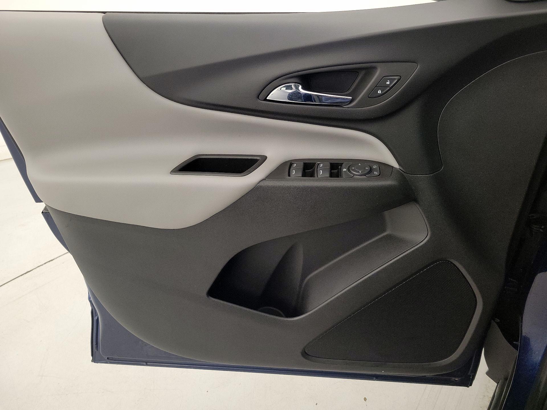 Thumbnail: 2022 Chevrolet Equinox - 12