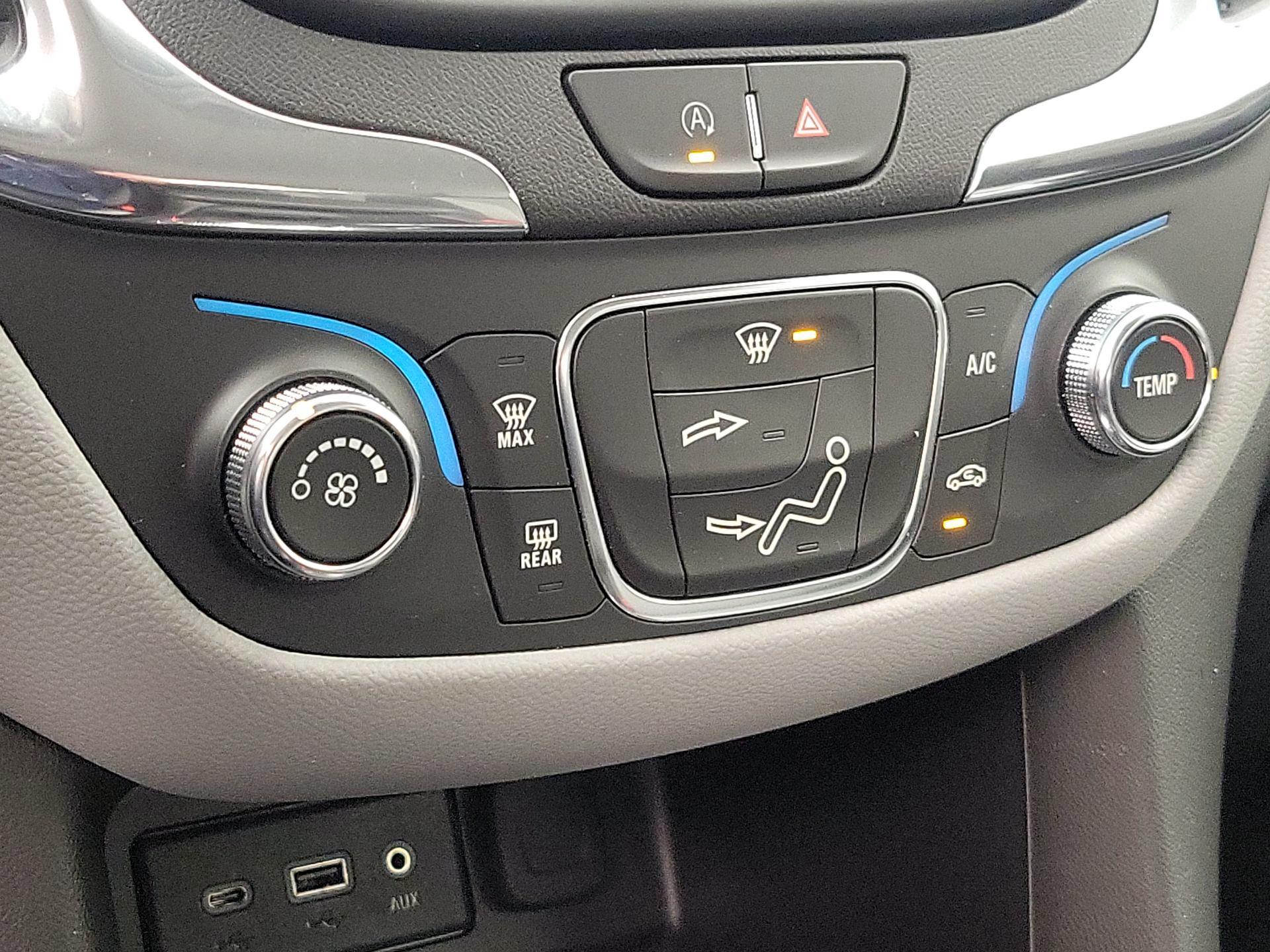 Thumbnail: 2022 Chevrolet Equinox - 16