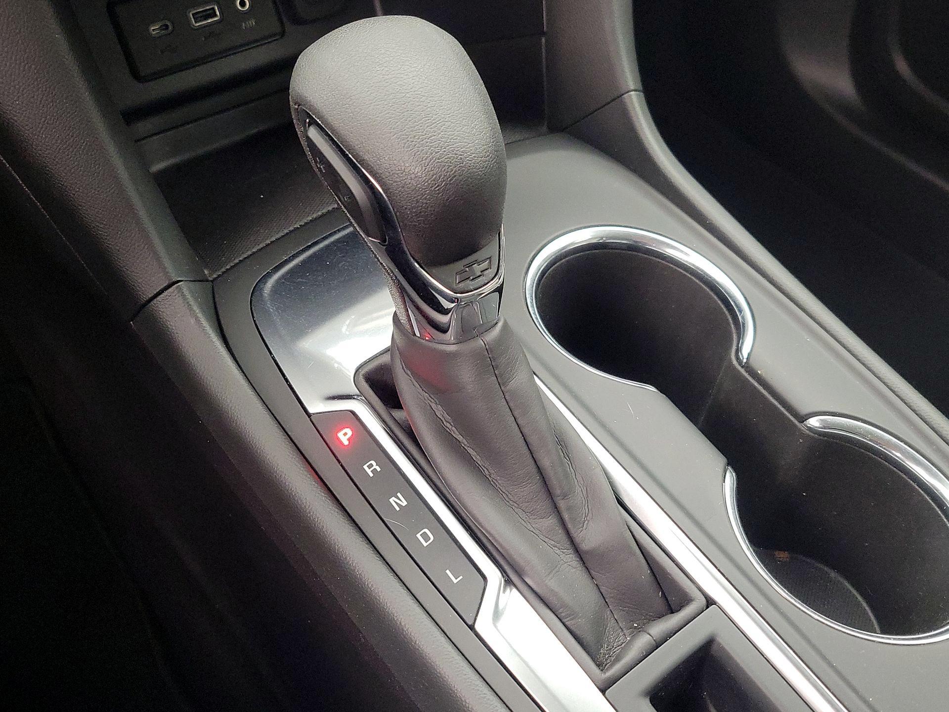 Thumbnail: 2022 Chevrolet Equinox - 17