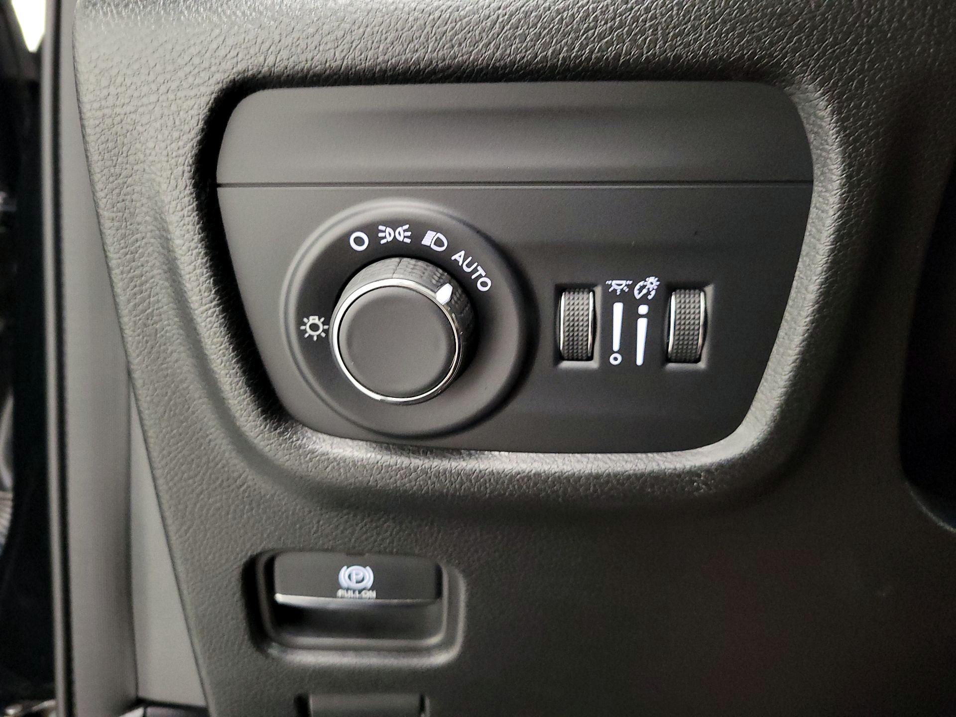 Thumbnail: 2023 Jeep Grand Cherokee - 13