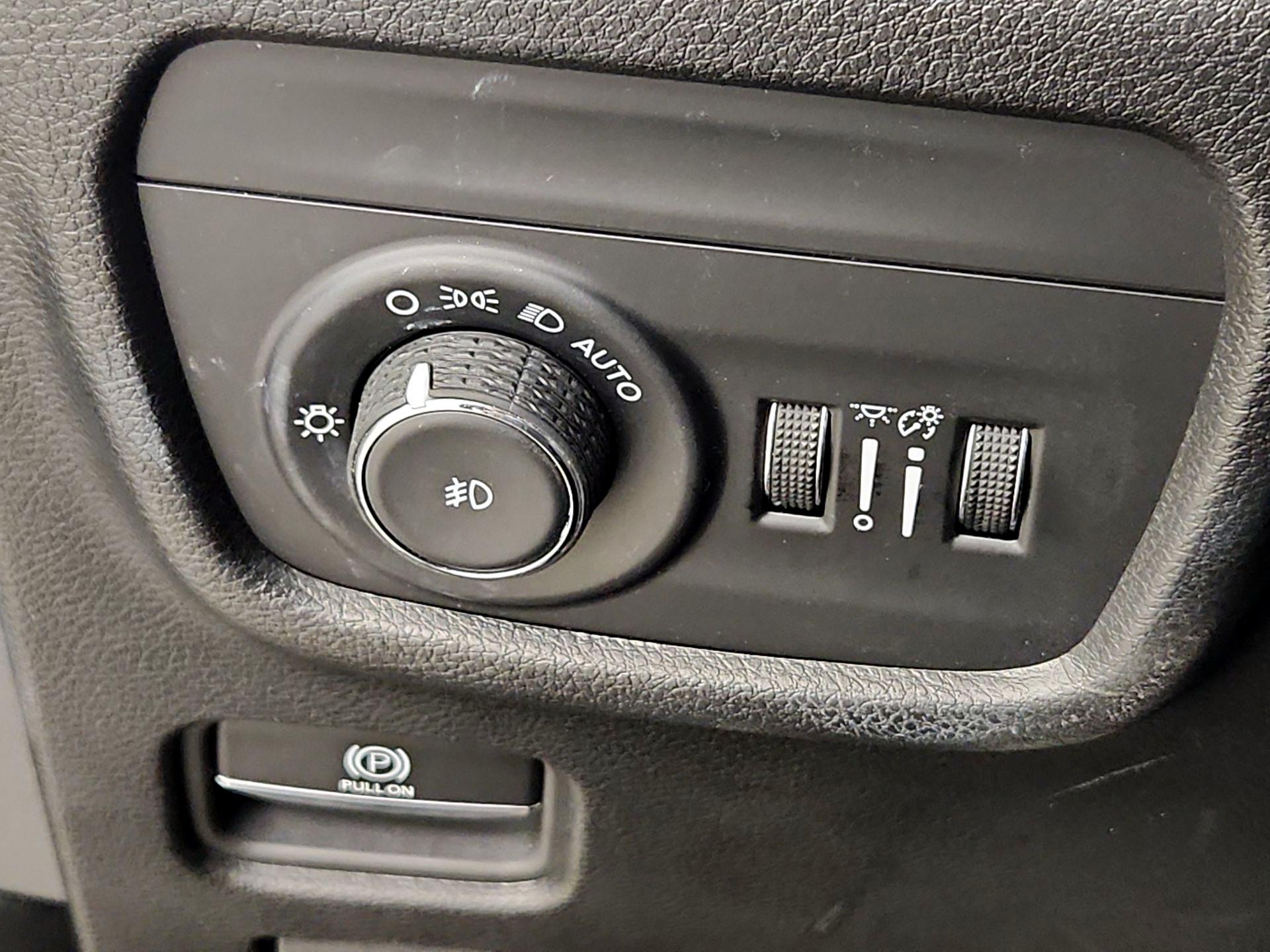 Thumbnail: 2023 Jeep Grand Cherokee - 13