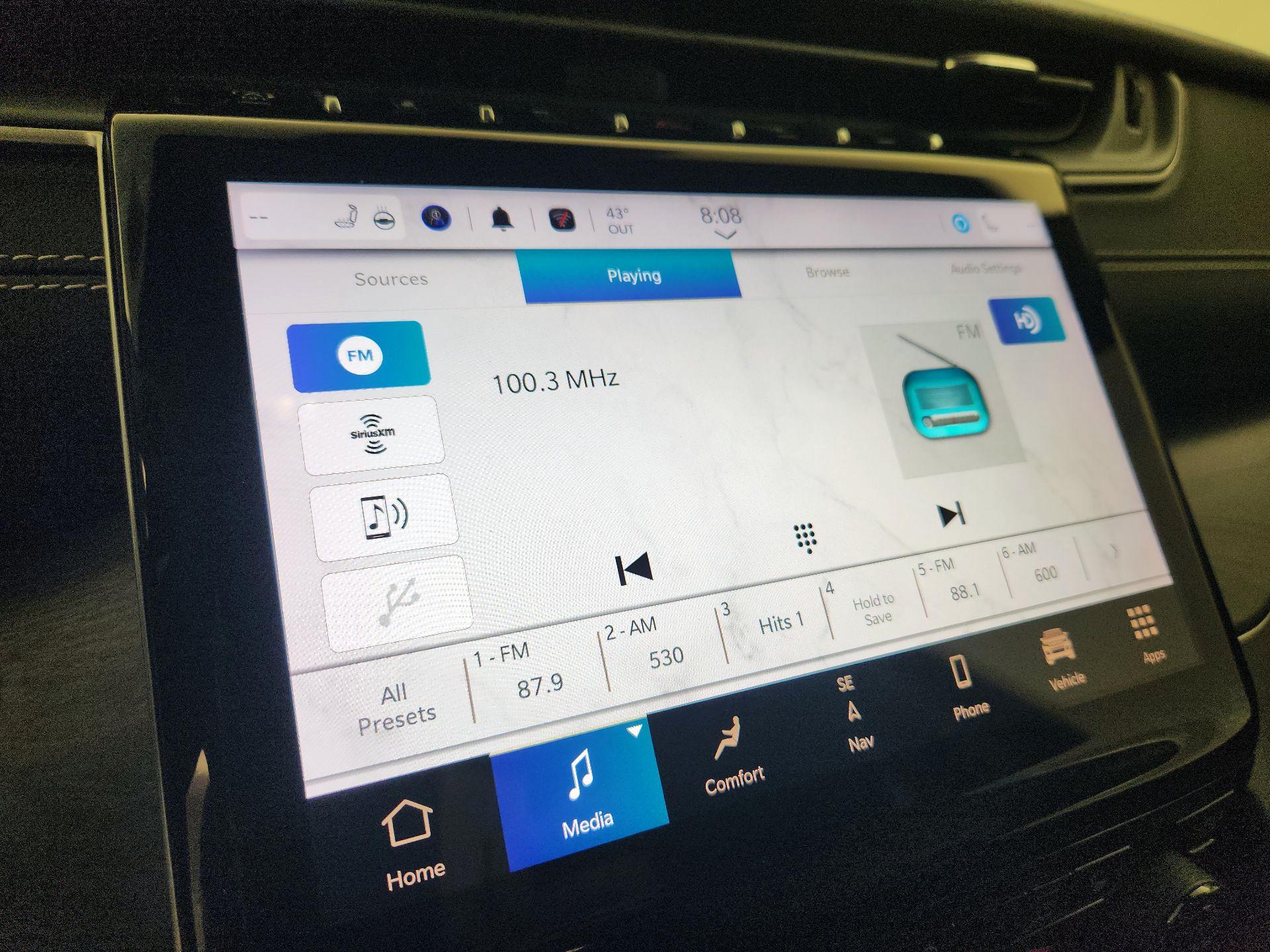 Thumbnail: 2023 Jeep Grand Cherokee - 16