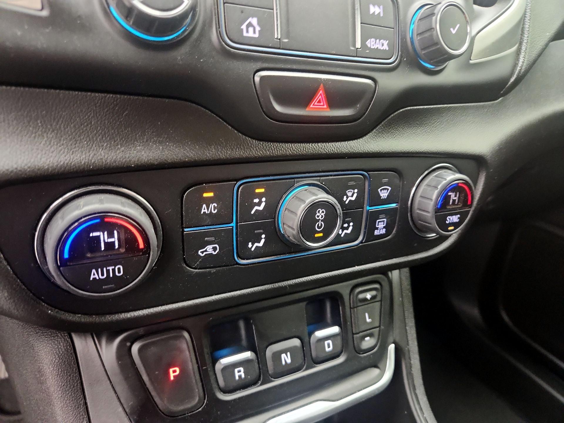 Thumbnail: 2021 GMC Terrain - 16