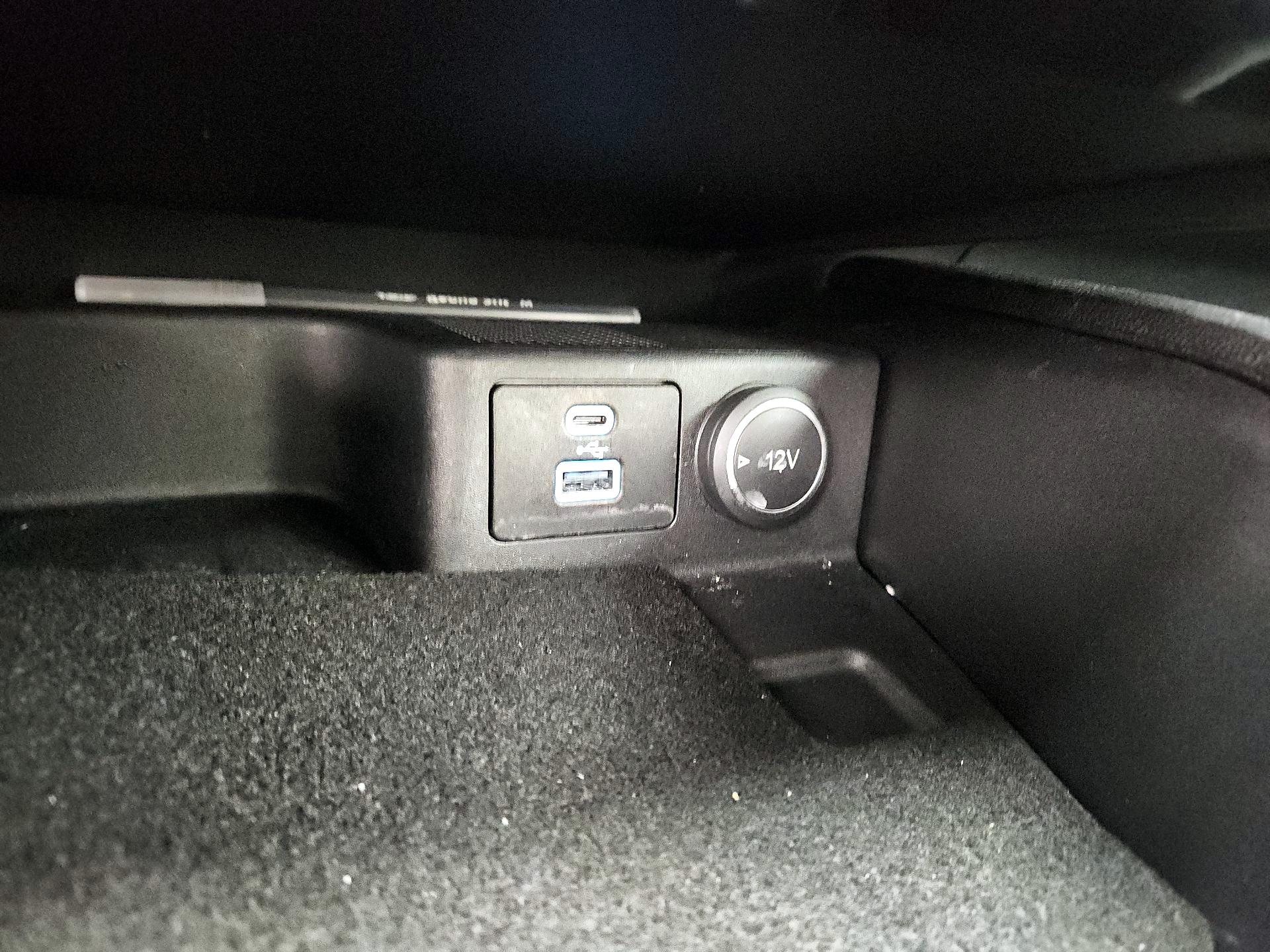 Thumbnail: 2021 Ford Escape - 18