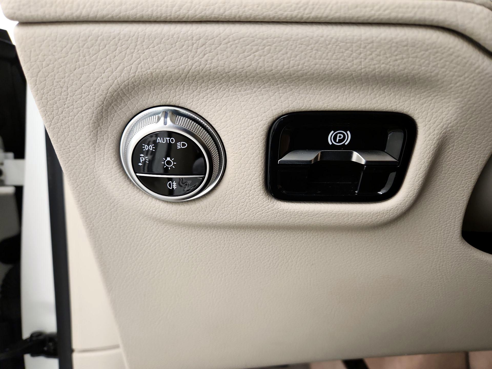 Thumbnail: 2023 Mercedes-Benz EQS - 13