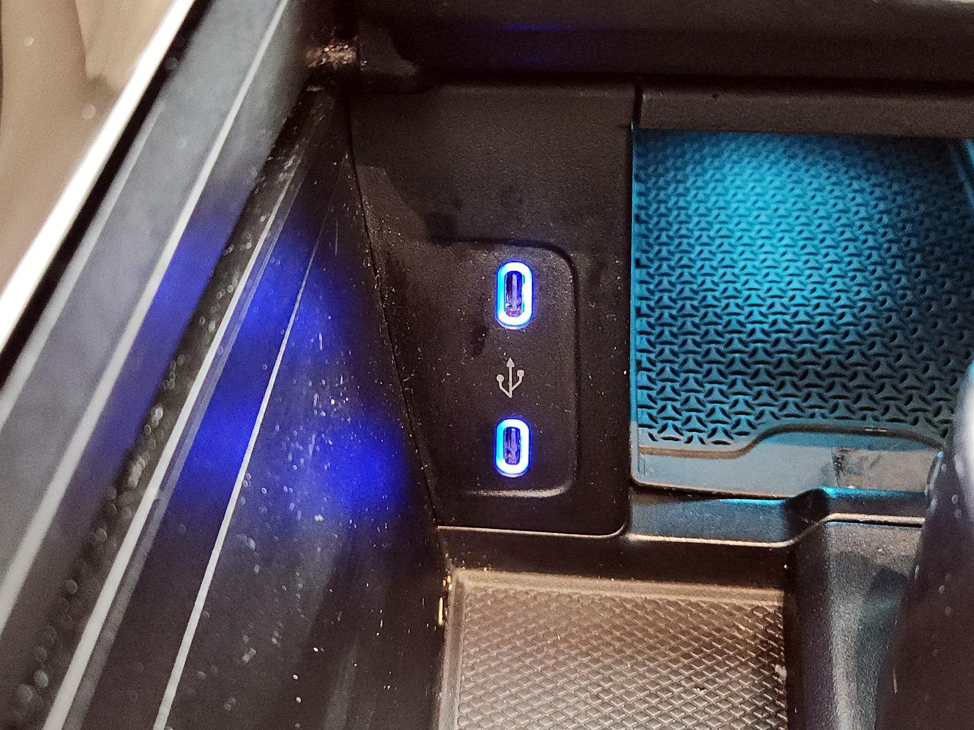 Thumbnail: 2023 Mercedes-Benz EQS - 19