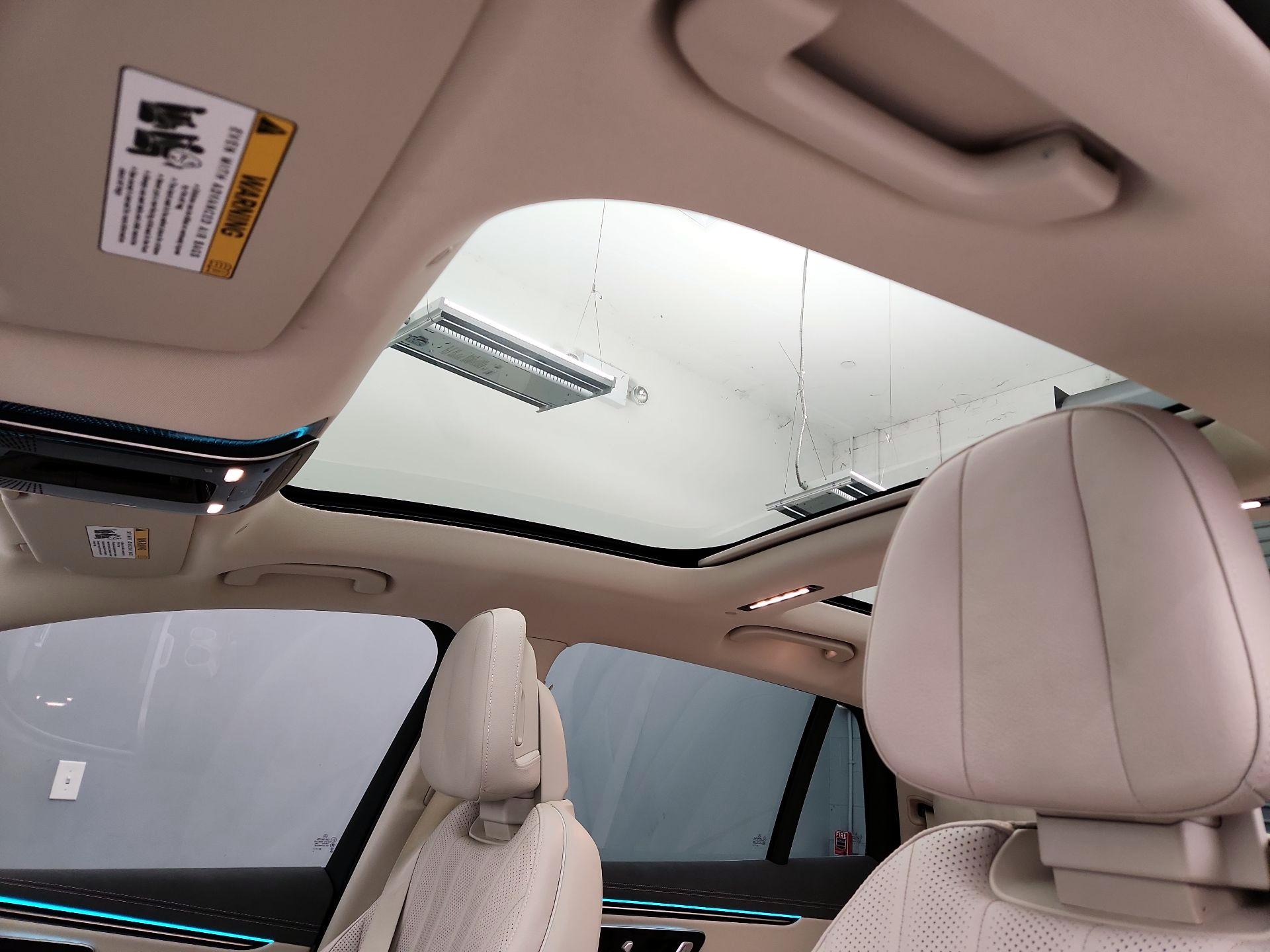 Thumbnail: 2023 Mercedes-Benz EQS - 20