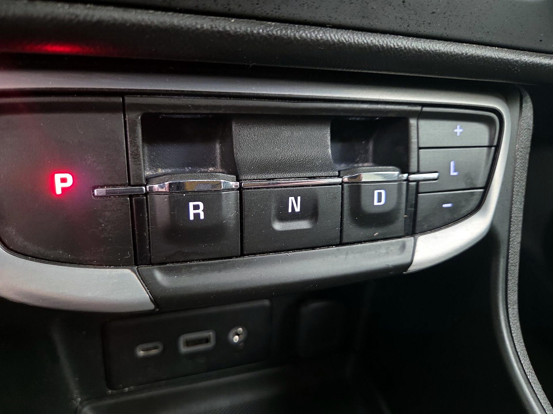 Thumbnail: 2022 GMC Terrain - 17