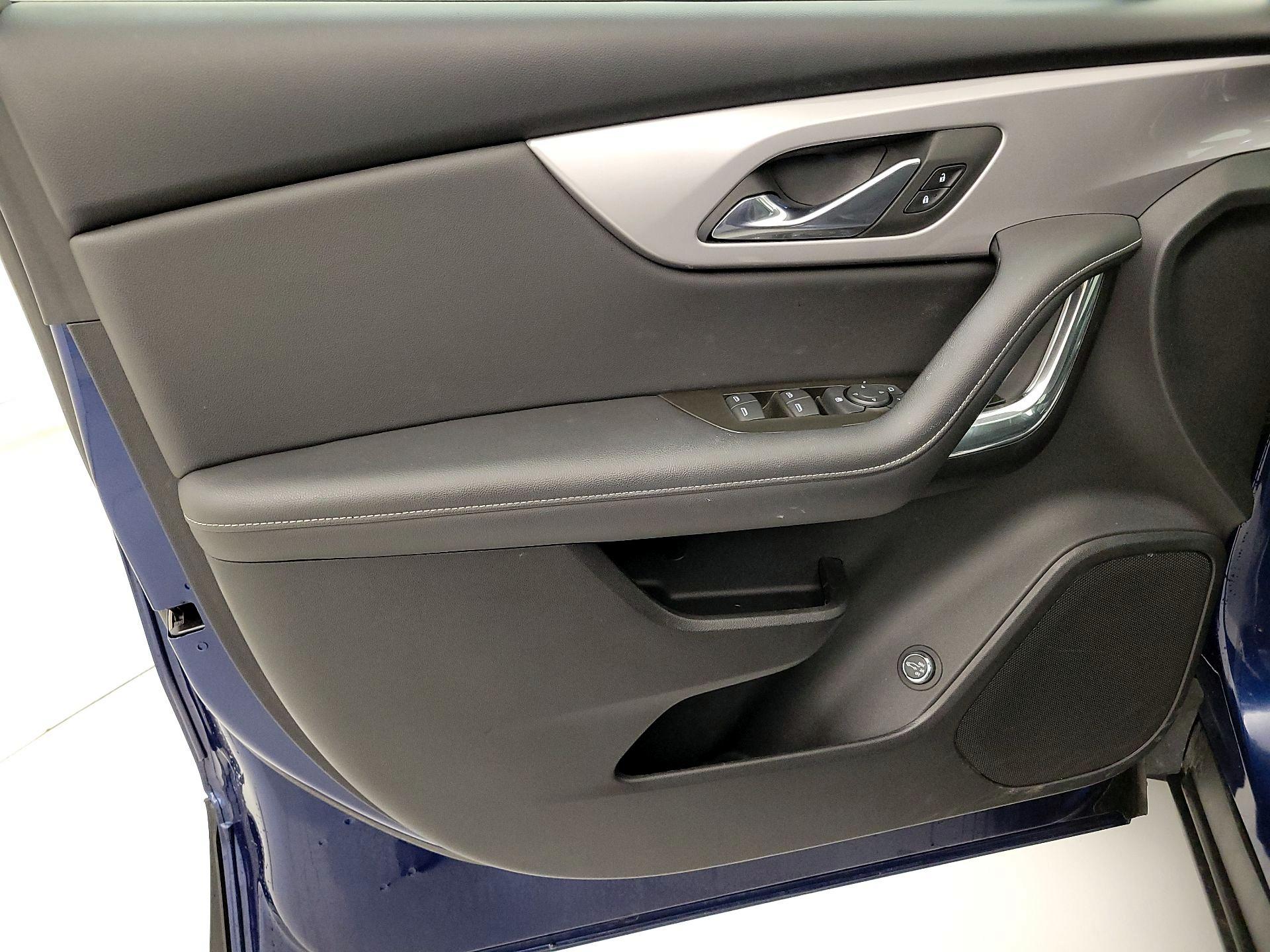 Thumbnail: 2023 Chevrolet Blazer - 12