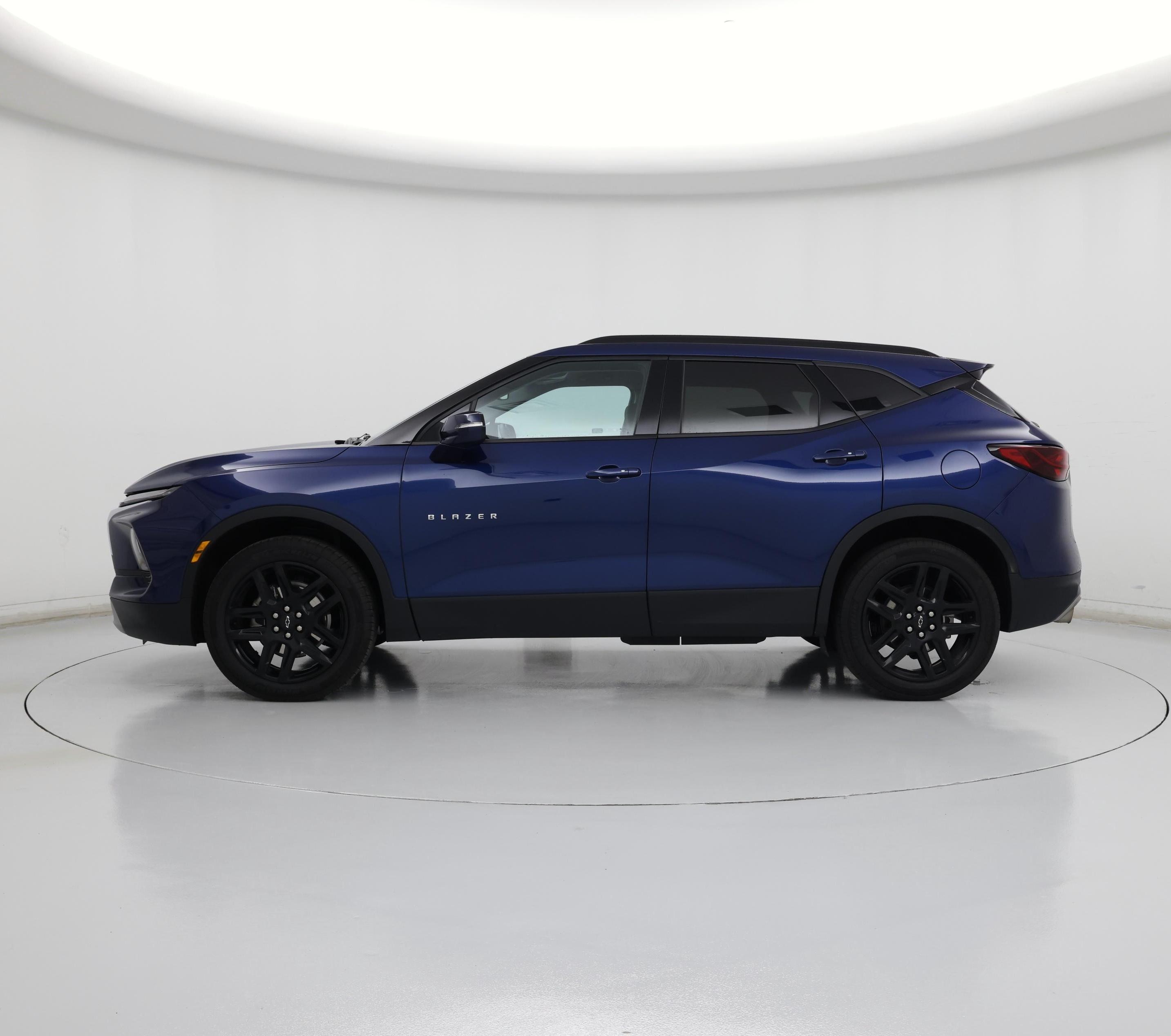 Thumbnail: 2023 Chevrolet Blazer - 3