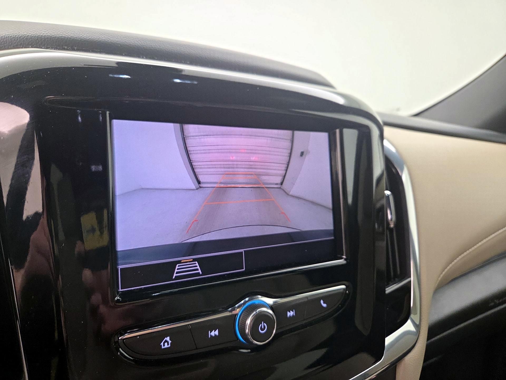 Thumbnail: 2023 Chevrolet Traverse - 14