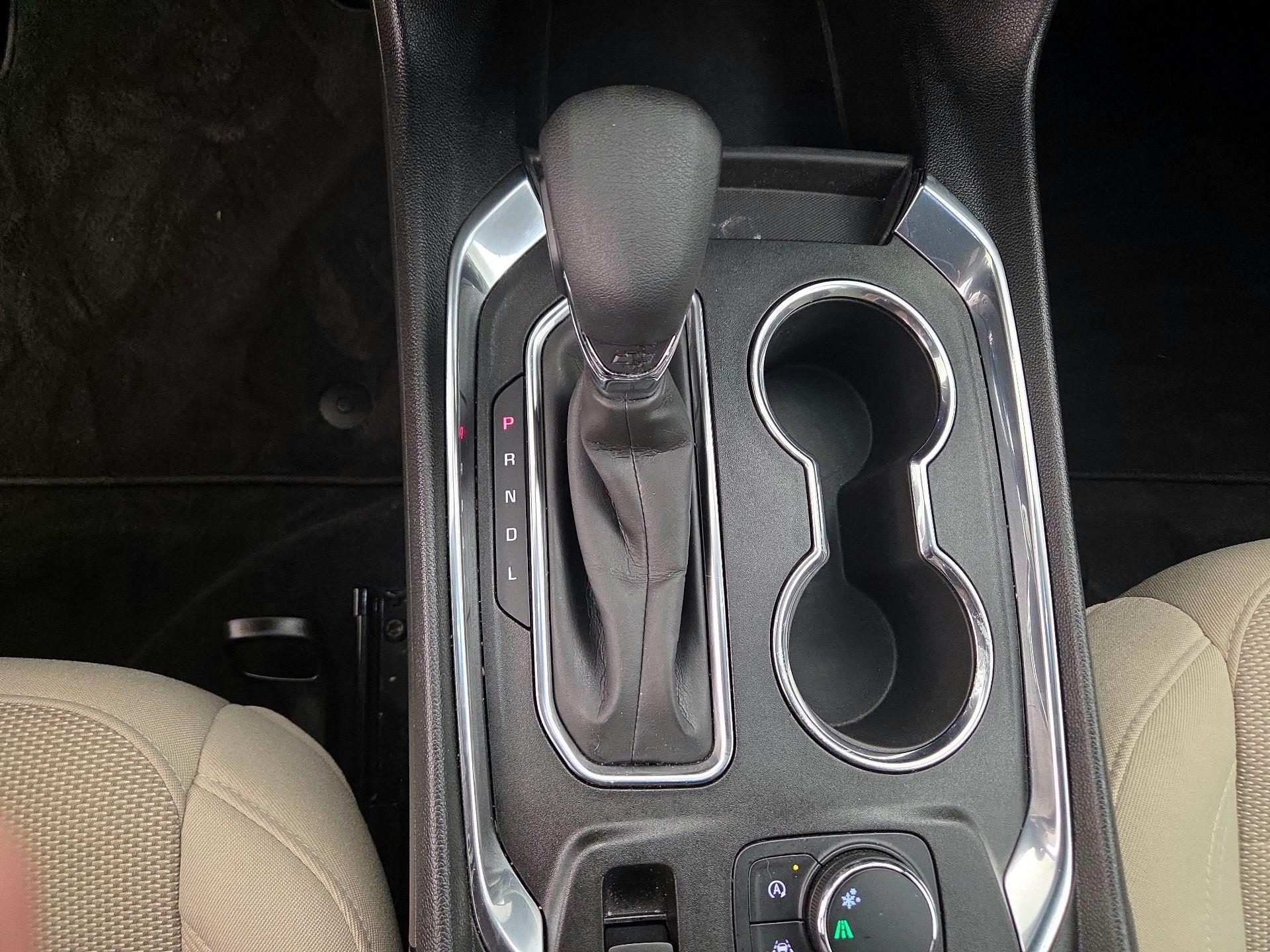 Thumbnail: 2023 Chevrolet Traverse - 17