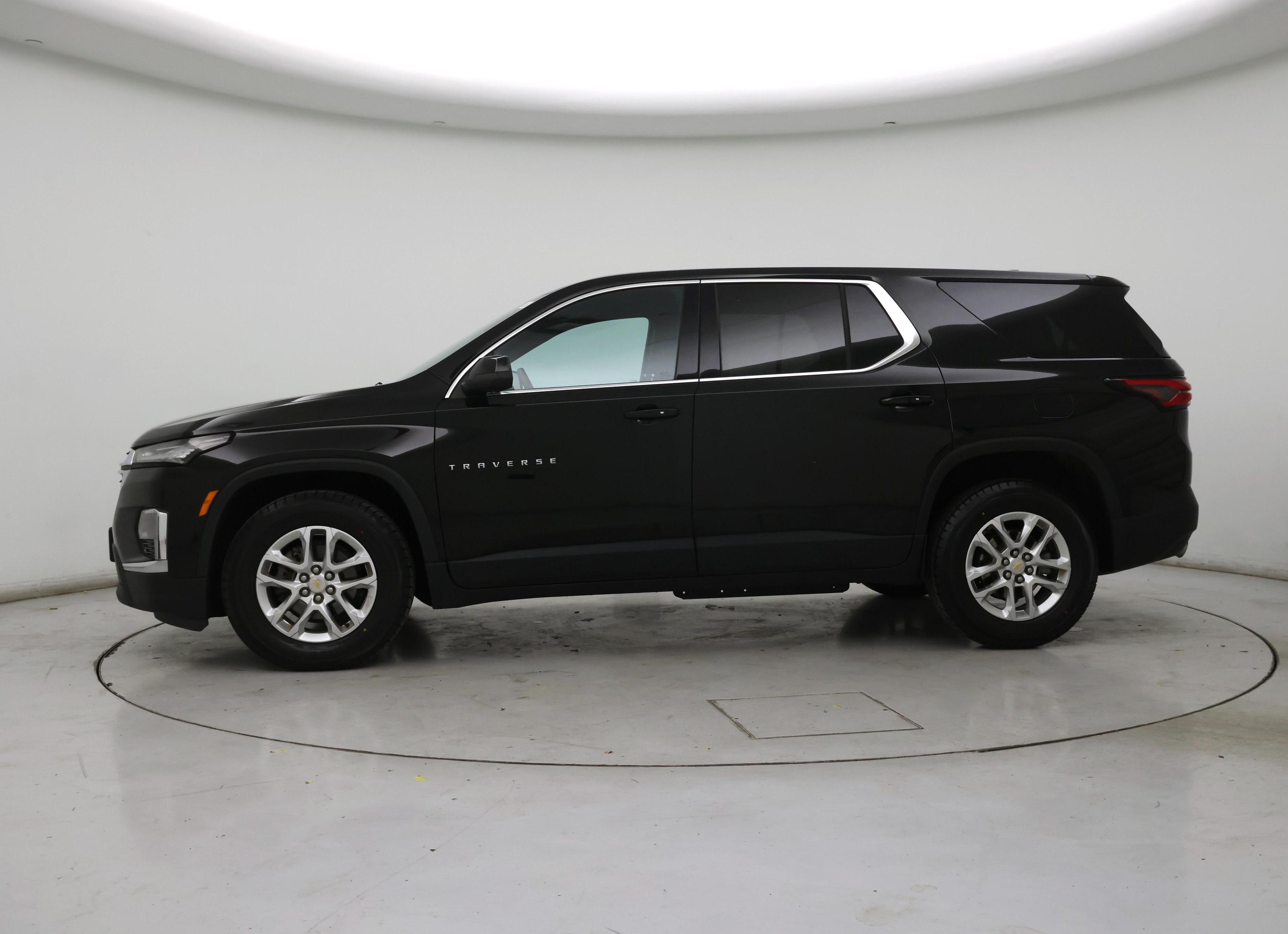 Thumbnail: 2023 Chevrolet Traverse - 3