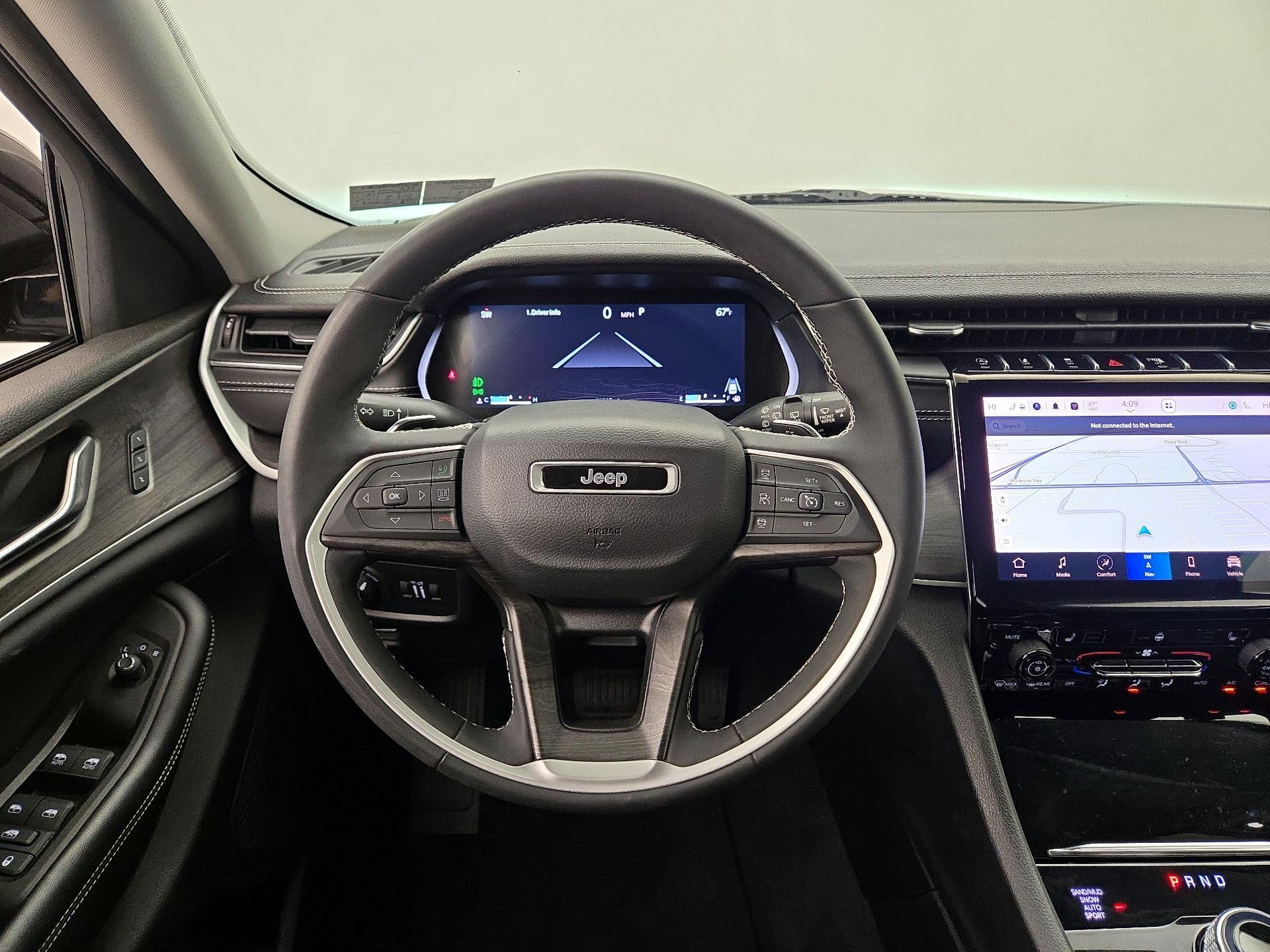 Thumbnail: 2023 Jeep Grand Cherokee L - 10