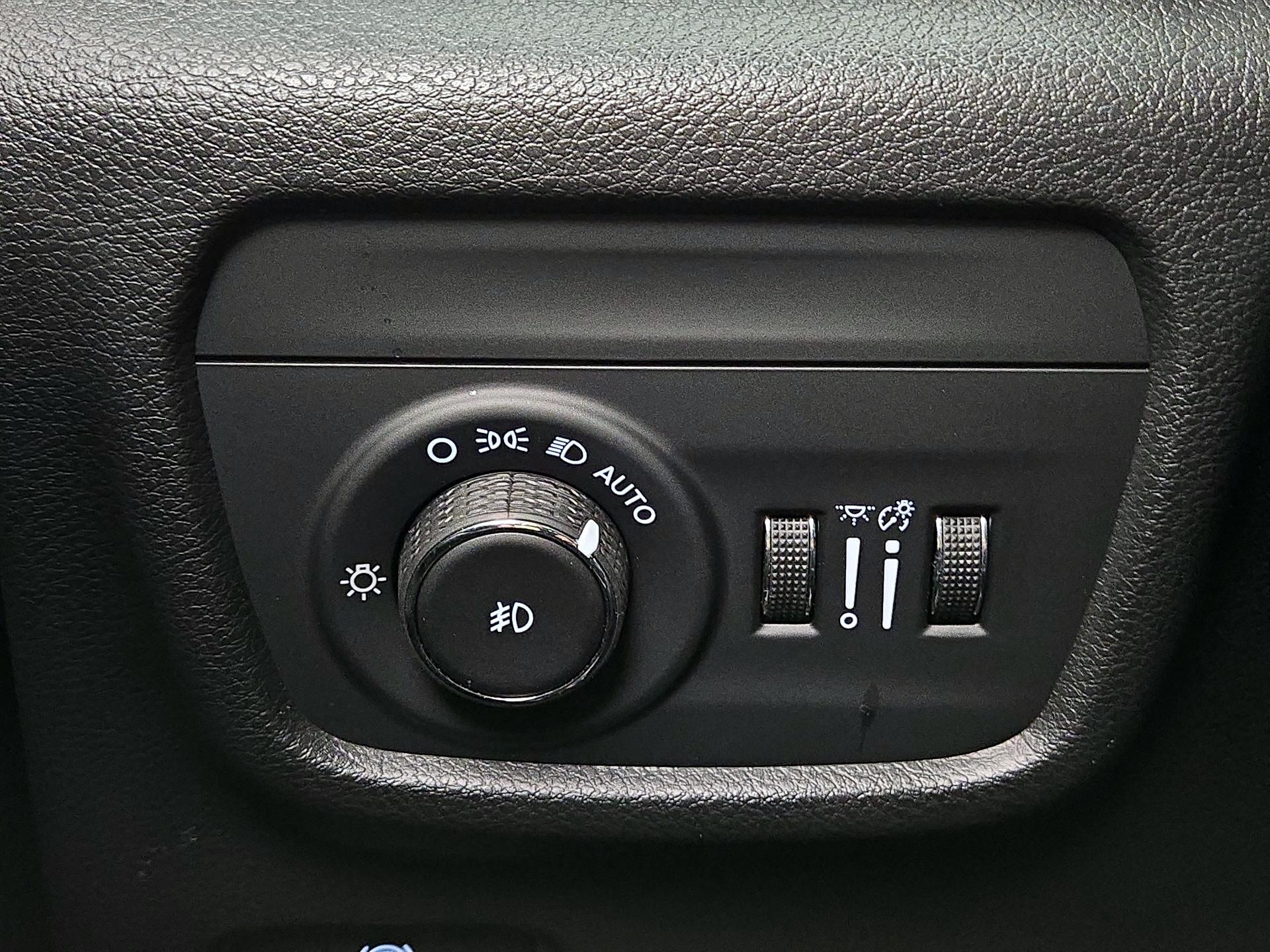 Thumbnail: 2023 Jeep Grand Cherokee L - 13