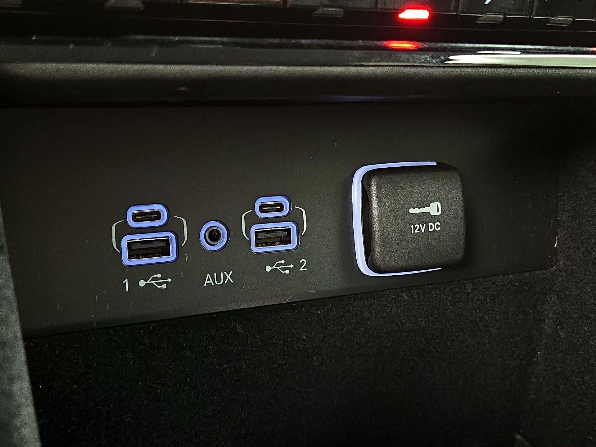 Thumbnail: 2023 Jeep Grand Cherokee L - 19