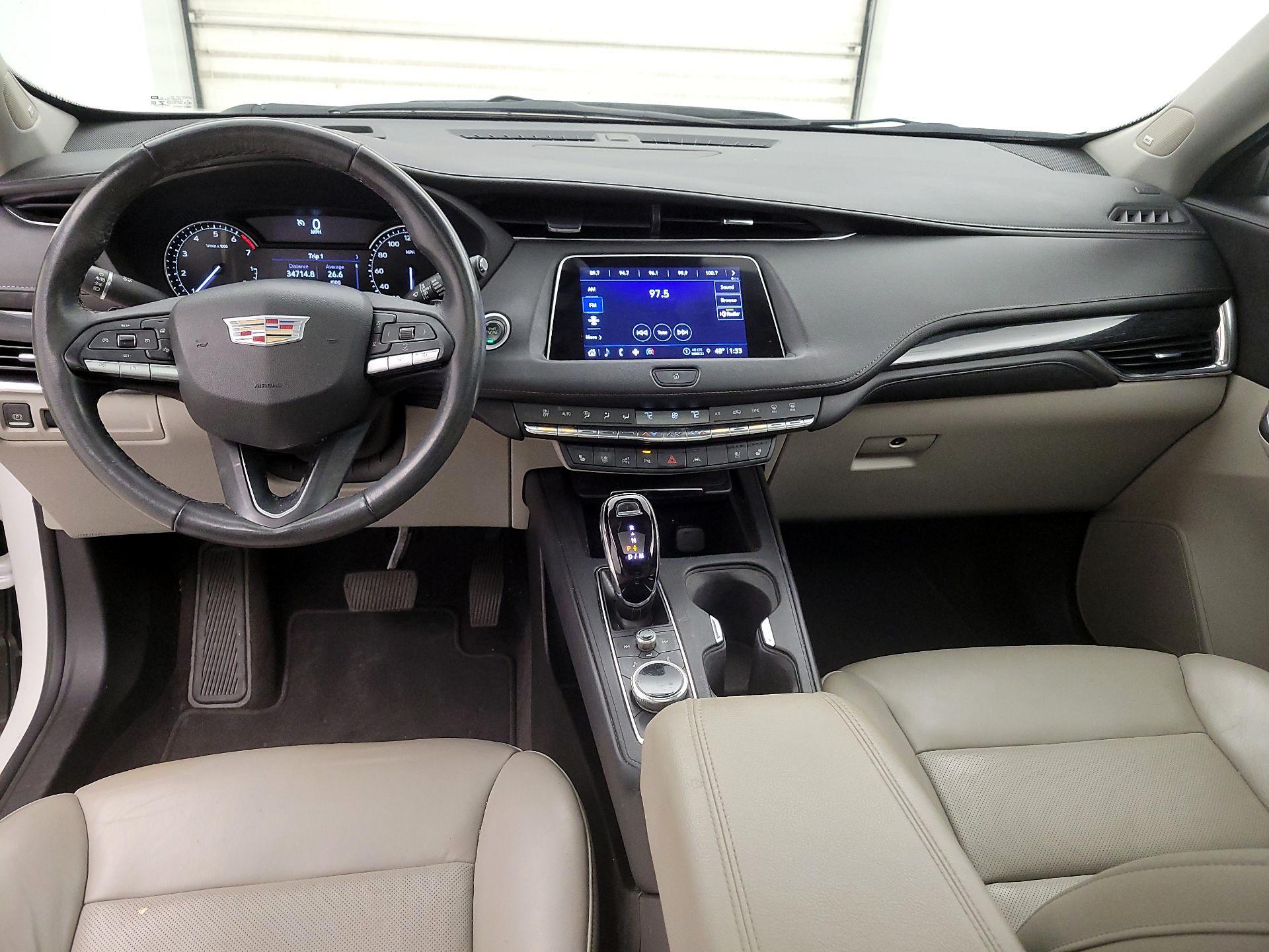 Thumbnail: 2023 Cadillac XT4 - 9